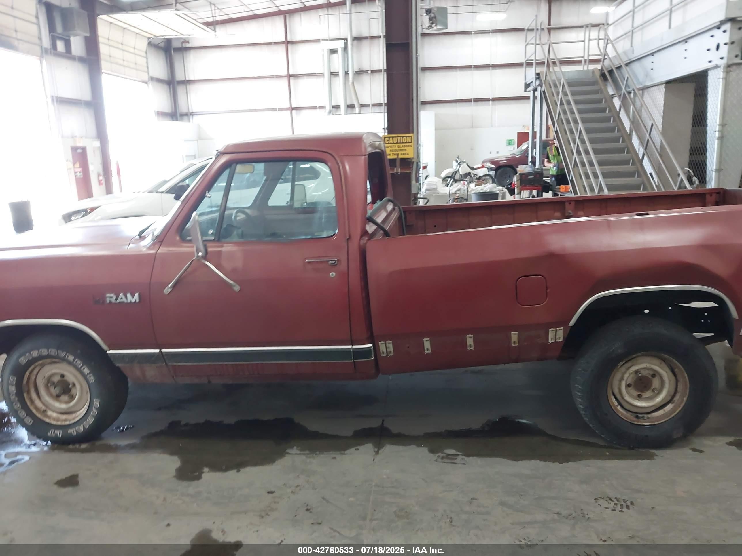 1986 Dodge D-series D150 Maroon vin: 1B7HD14T6GS082610