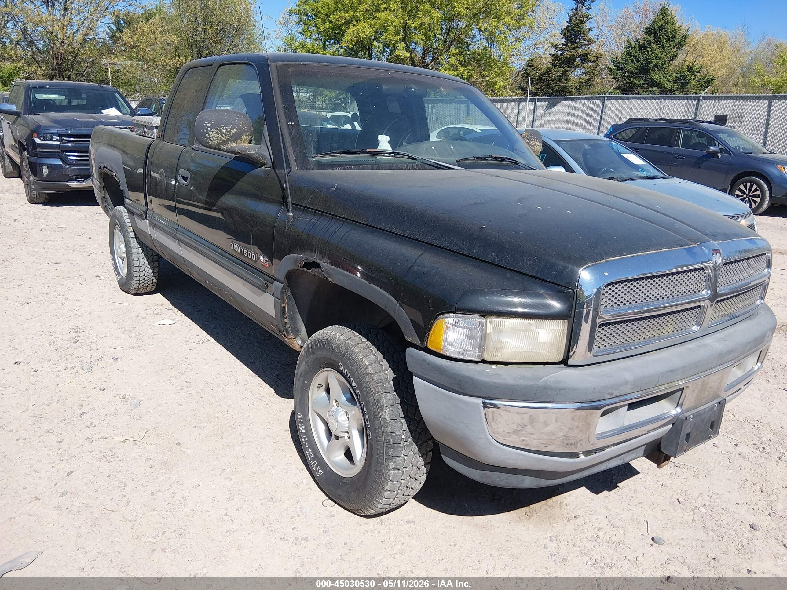 1B7HF13V5XJ516697