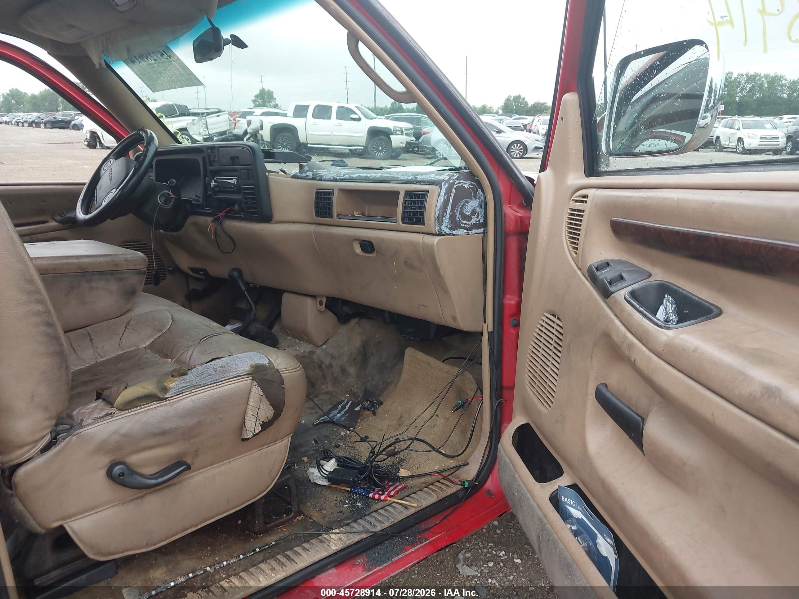 1997 Dodge Ram 1500 St Red vin: 1B7HF13Y0VJ573877