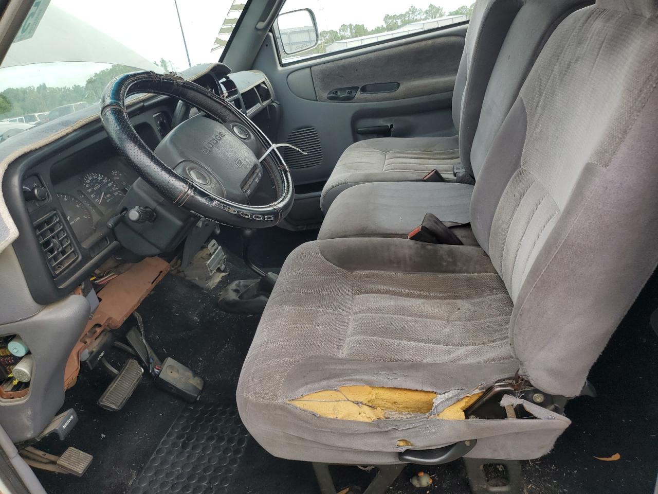 1997 Dodge 1500 Gray vin: 1B7HF13Y7VJ609032