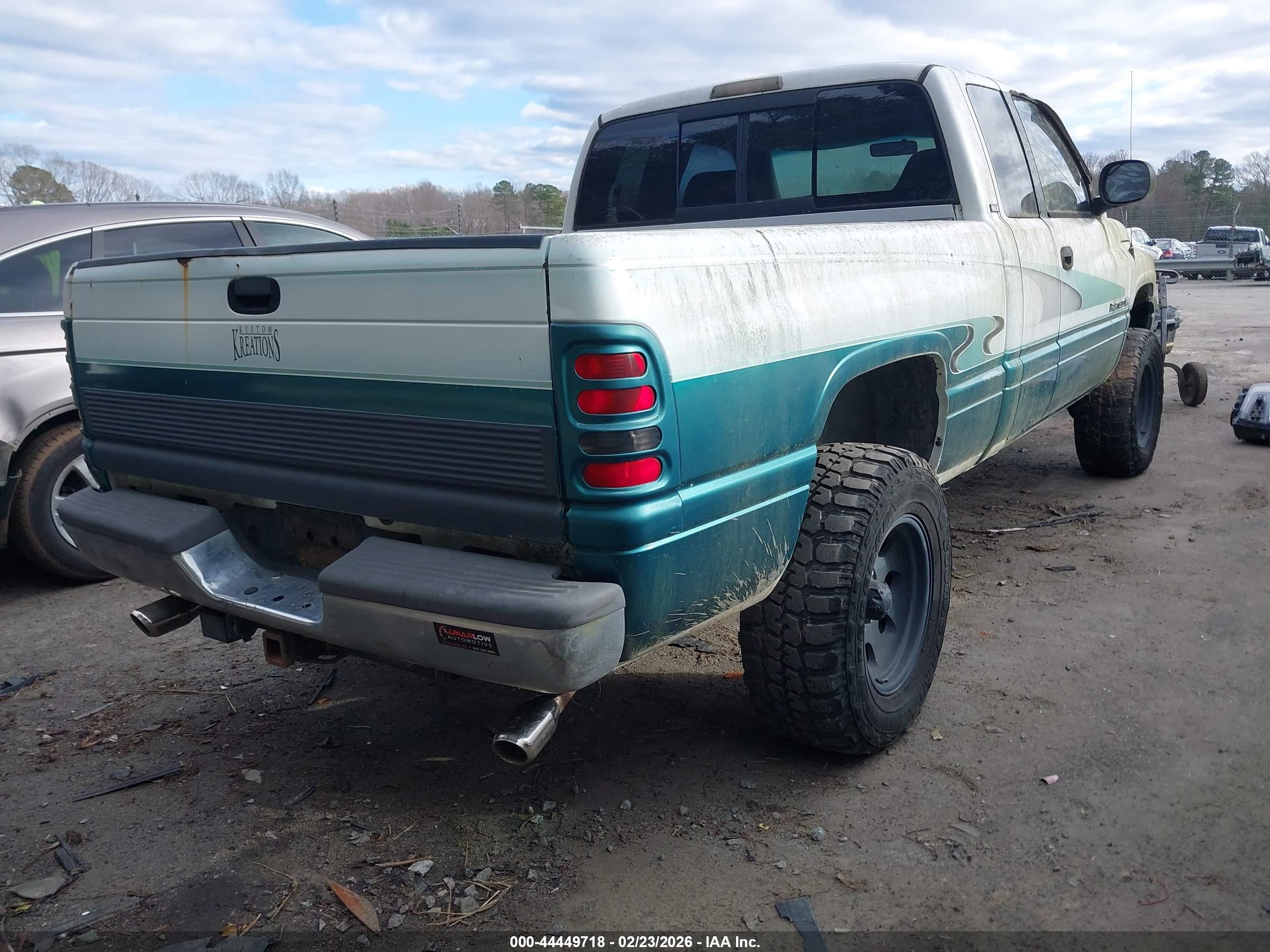 1999 Dodge Ram 1500 St White vin: 1B7HF13Z5XJ559386