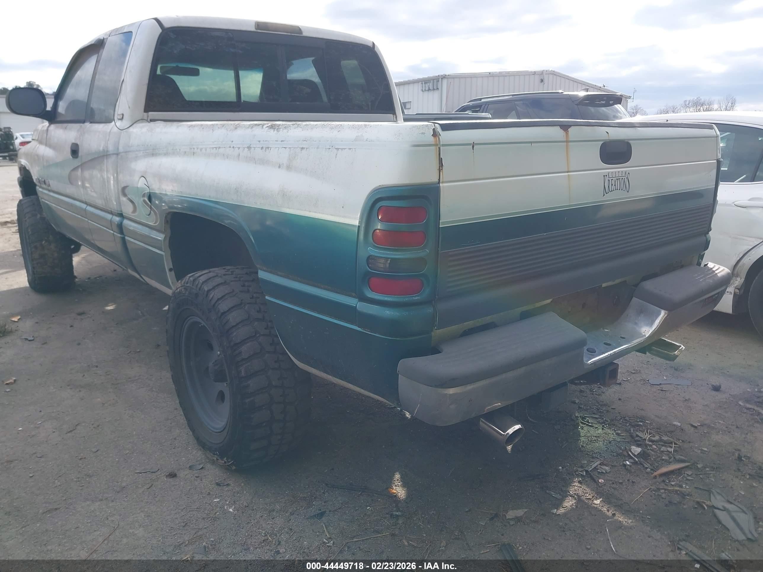 1999 Dodge Ram 1500 St White vin: 1B7HF13Z5XJ559386