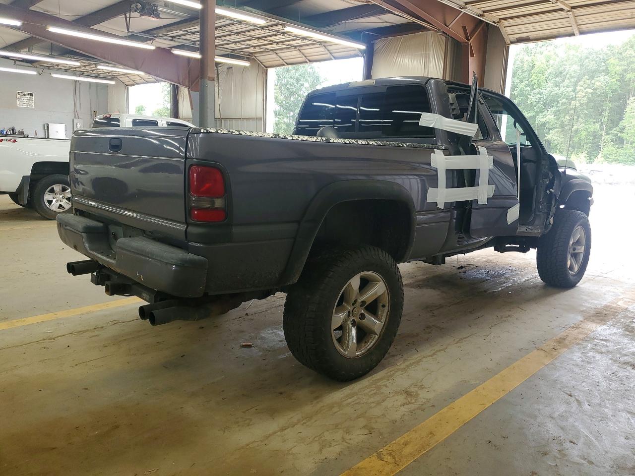1999 Dodge Ram 1500 Gray vin: 1B7HF13Z6XJ621636