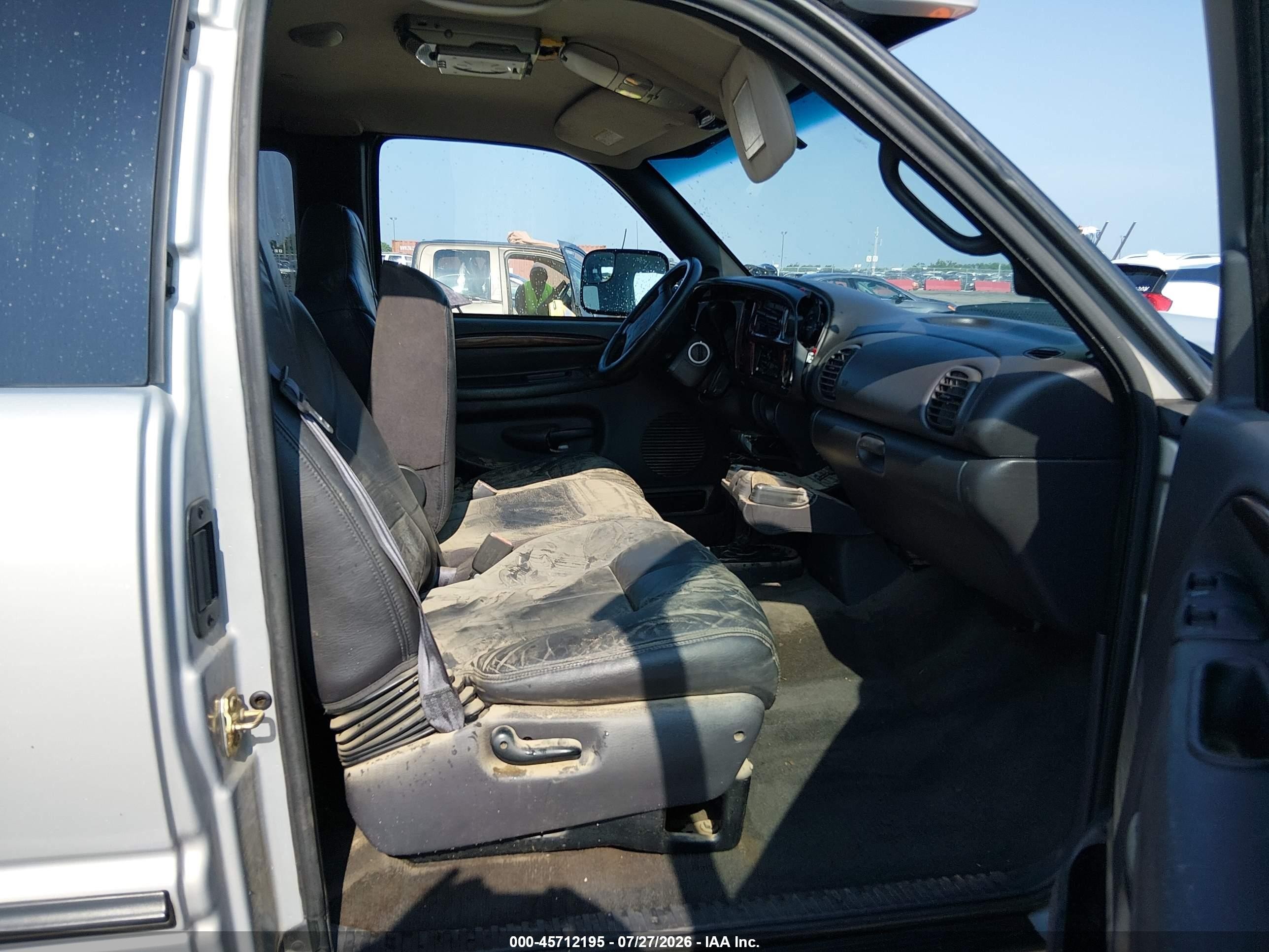 1999 Dodge Ram 1500 St Silver vin: 1B7HF13Z7XJ594253