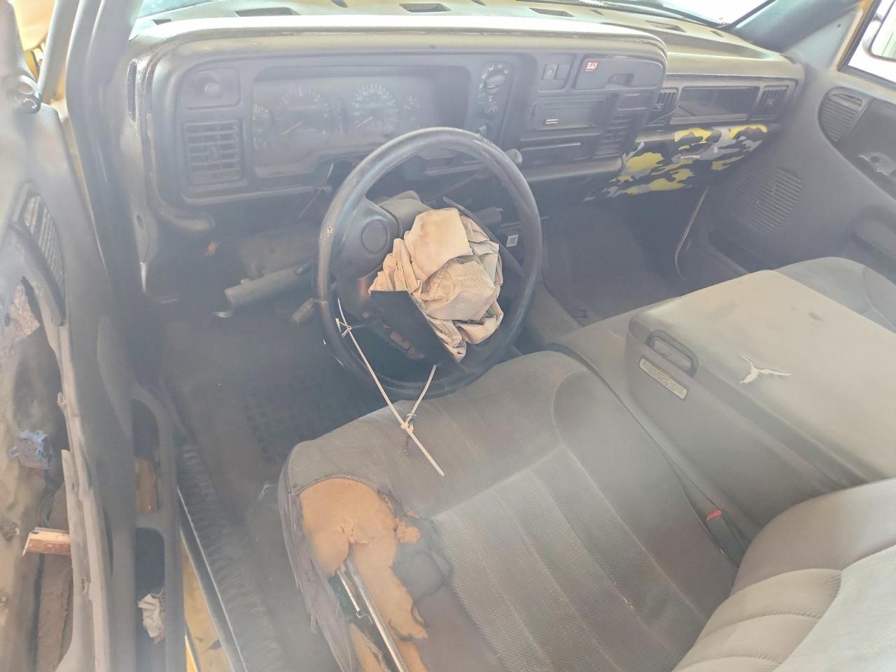 1995 Dodge Ram 1500 Yellow vin: 1B7HF16Y0SS336808