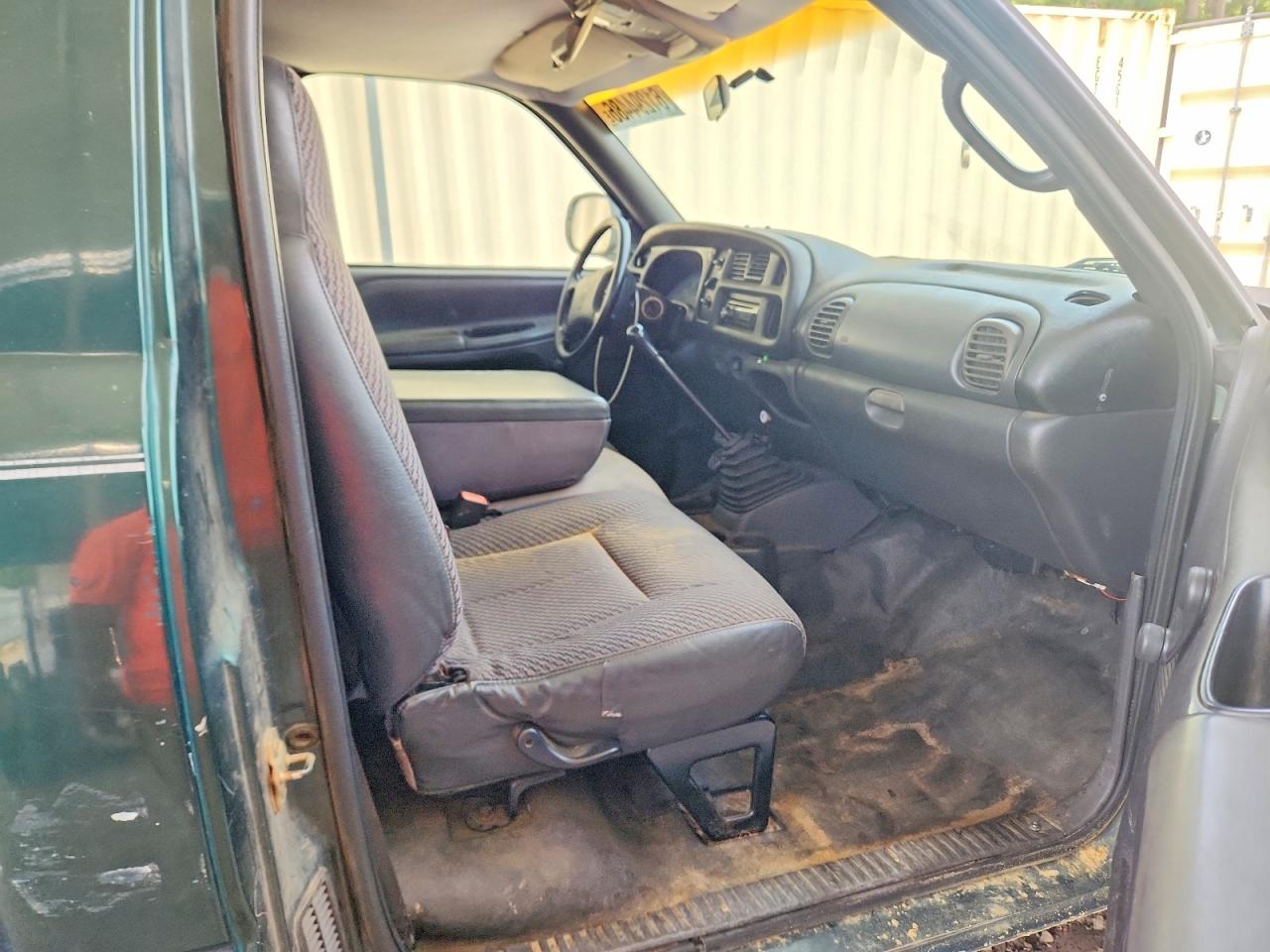 1999 Dodge Ram 1500 Green vin: 1B7HF16Y3XS272867