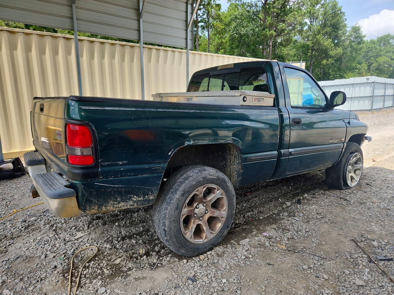 1999 Dodge Ram 1500 Green vin: 1B7HF16Y3XS272867