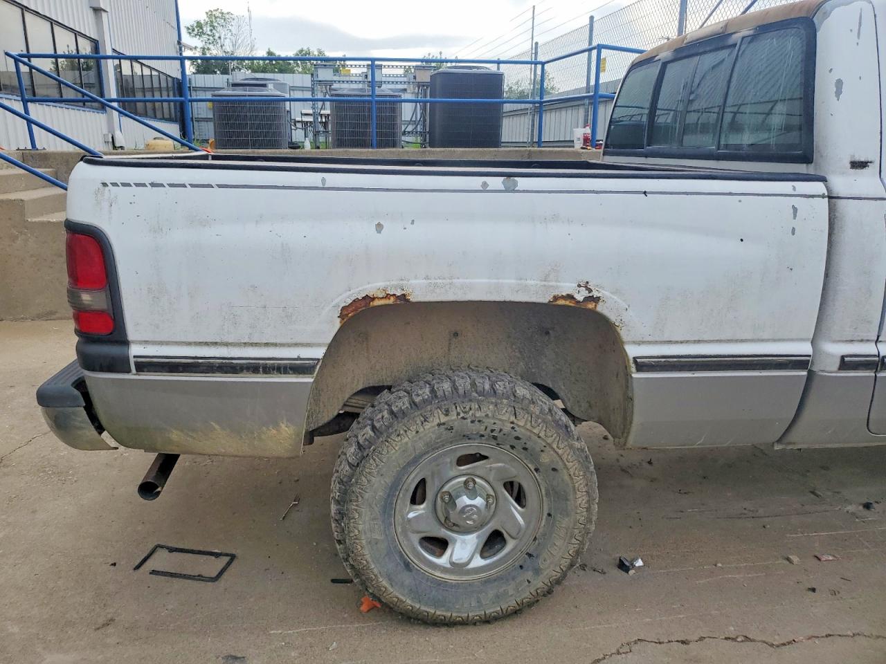 1995 Dodge Ram 1500 White vin: 1B7HF16Y7SS125878