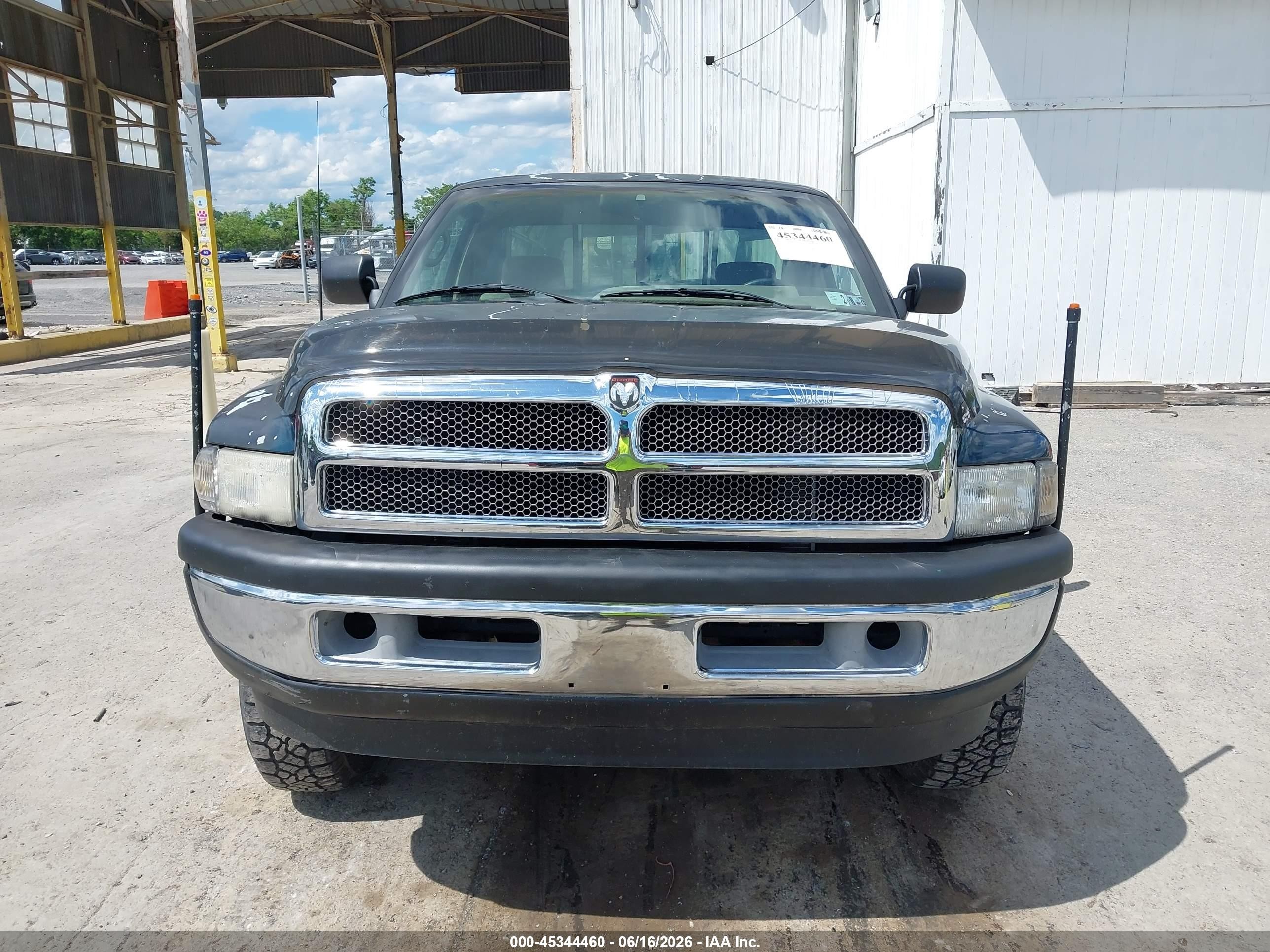 1995 Dodge Ram 1500   Бирюзовый vin: 1B7HF16Y8SS113691