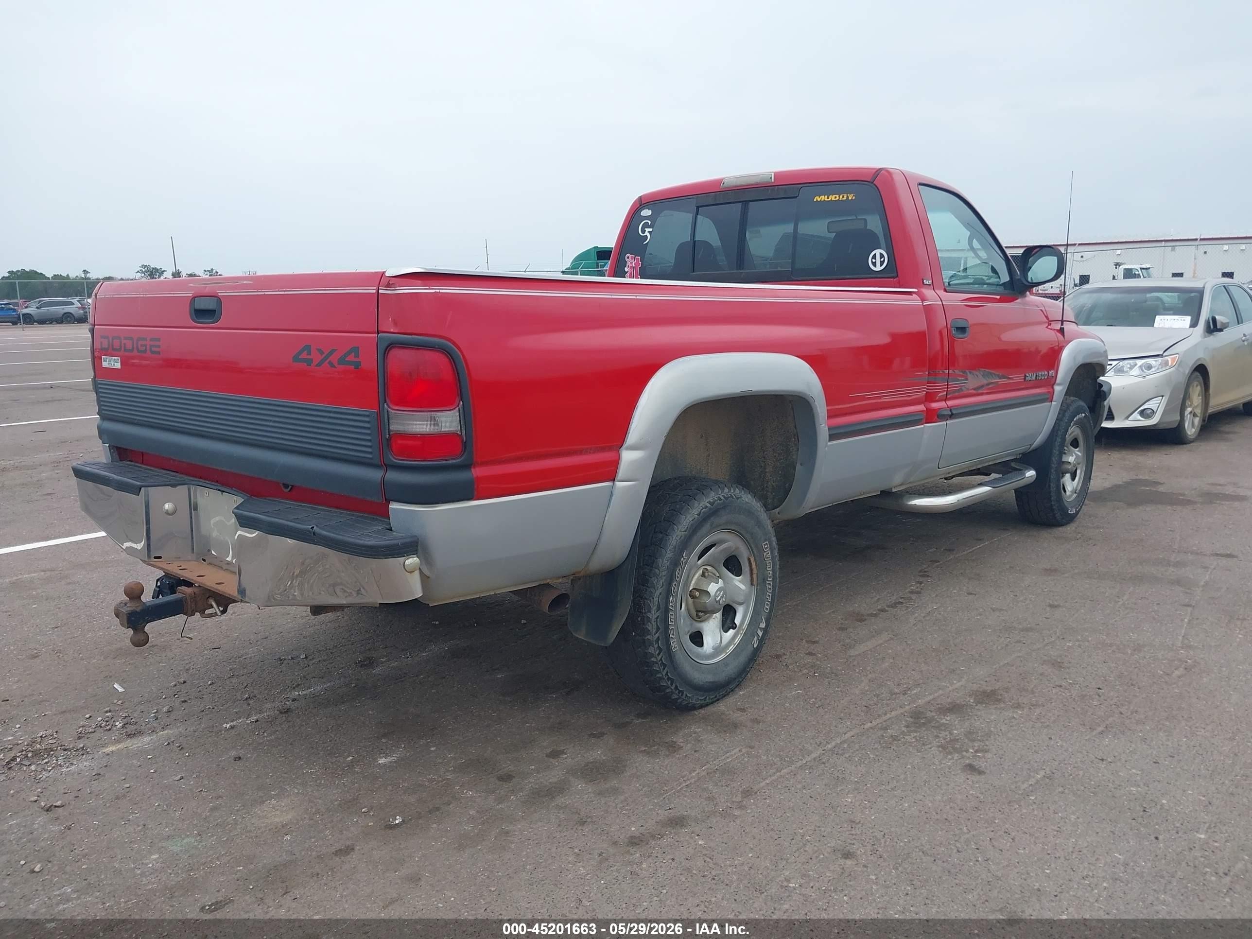 1998 Dodge Ram 1500 St Красный vin: 1B7HF16Y9WS517749
