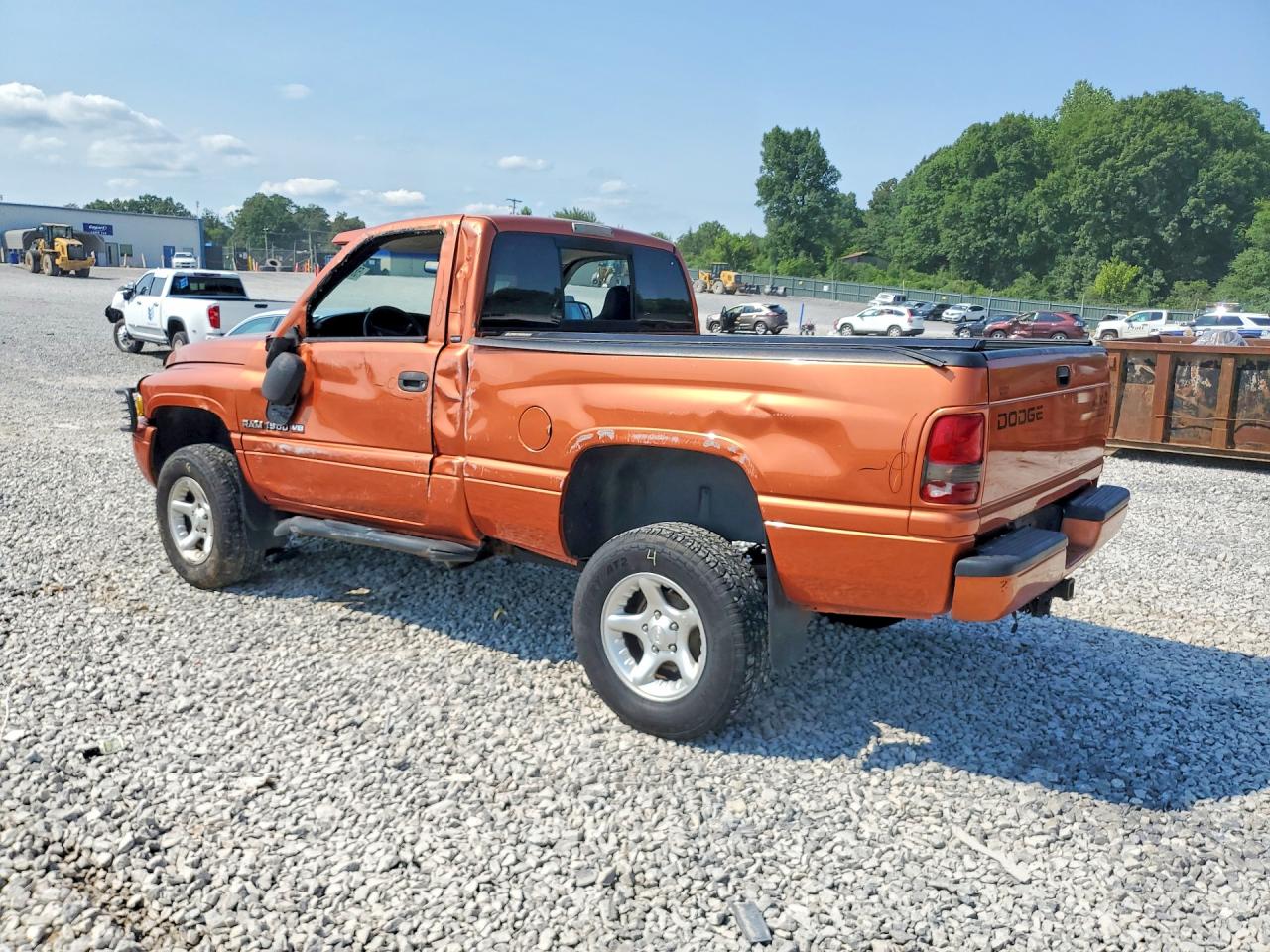 2001 Dodge Ram 1500 Orange vin: 1B7HF16Z01S144618