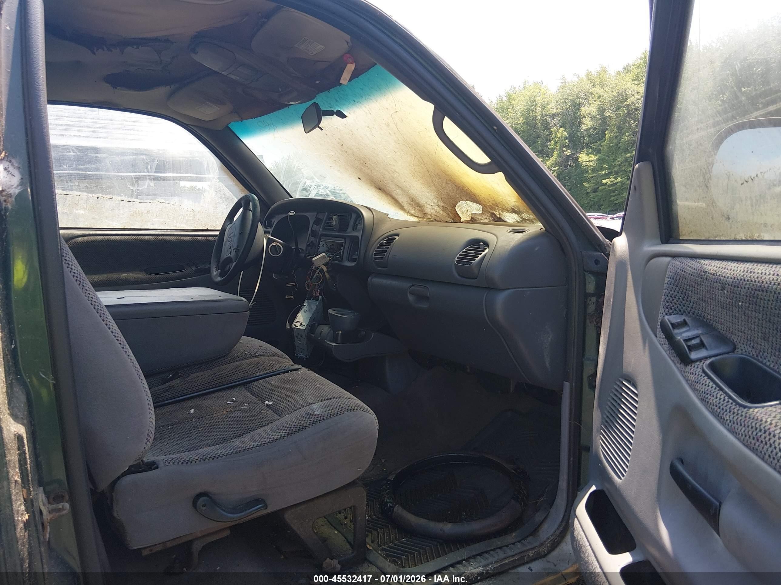 1999 Dodge Ram 1500 St Green vin: 1B7HF16Z1XS116755