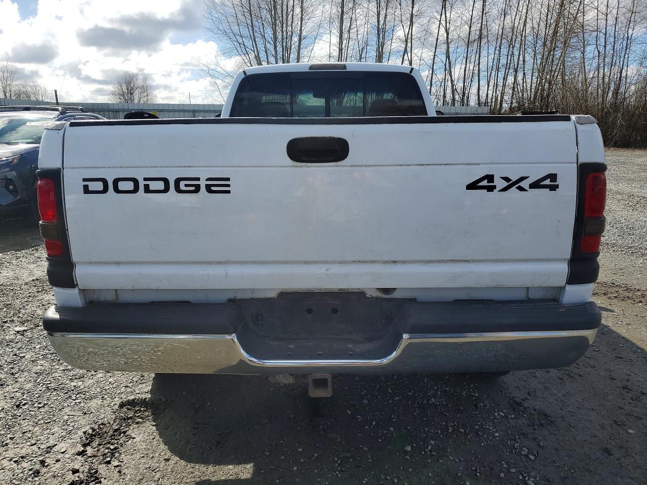 2001 Dodge Ram 1500 White vin: 1B7HF16Z41S725118