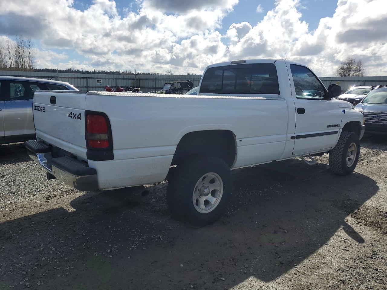 2001 Dodge Ram 1500 White vin: 1B7HF16Z41S725118