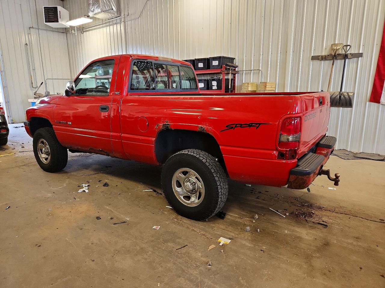1995 Dodge Ram 1500 Красный vin: 1B7HF16Z6SS280916