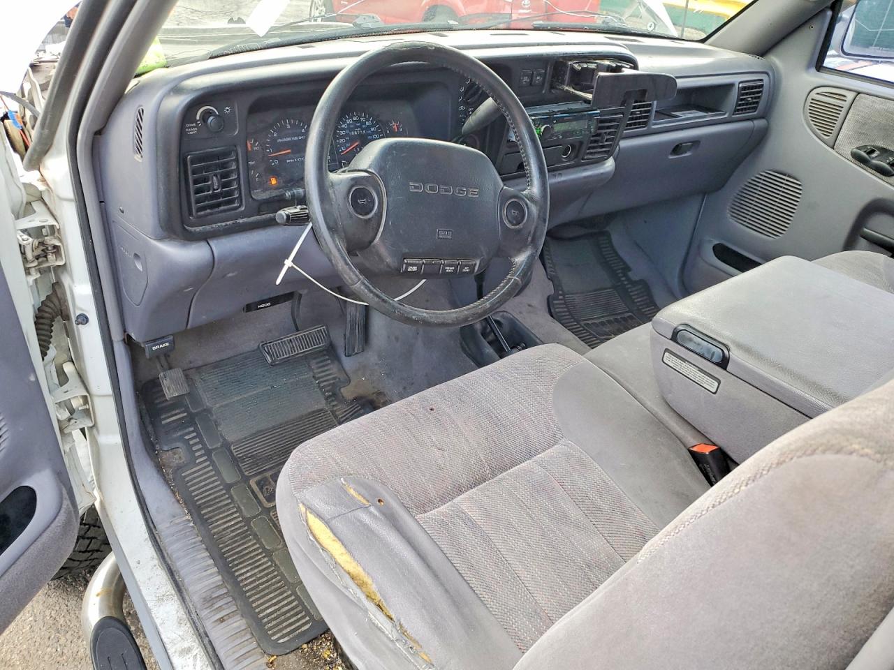 1997 Dodge Ram 1500 White vin: 1B7HF16Z6VJ502476