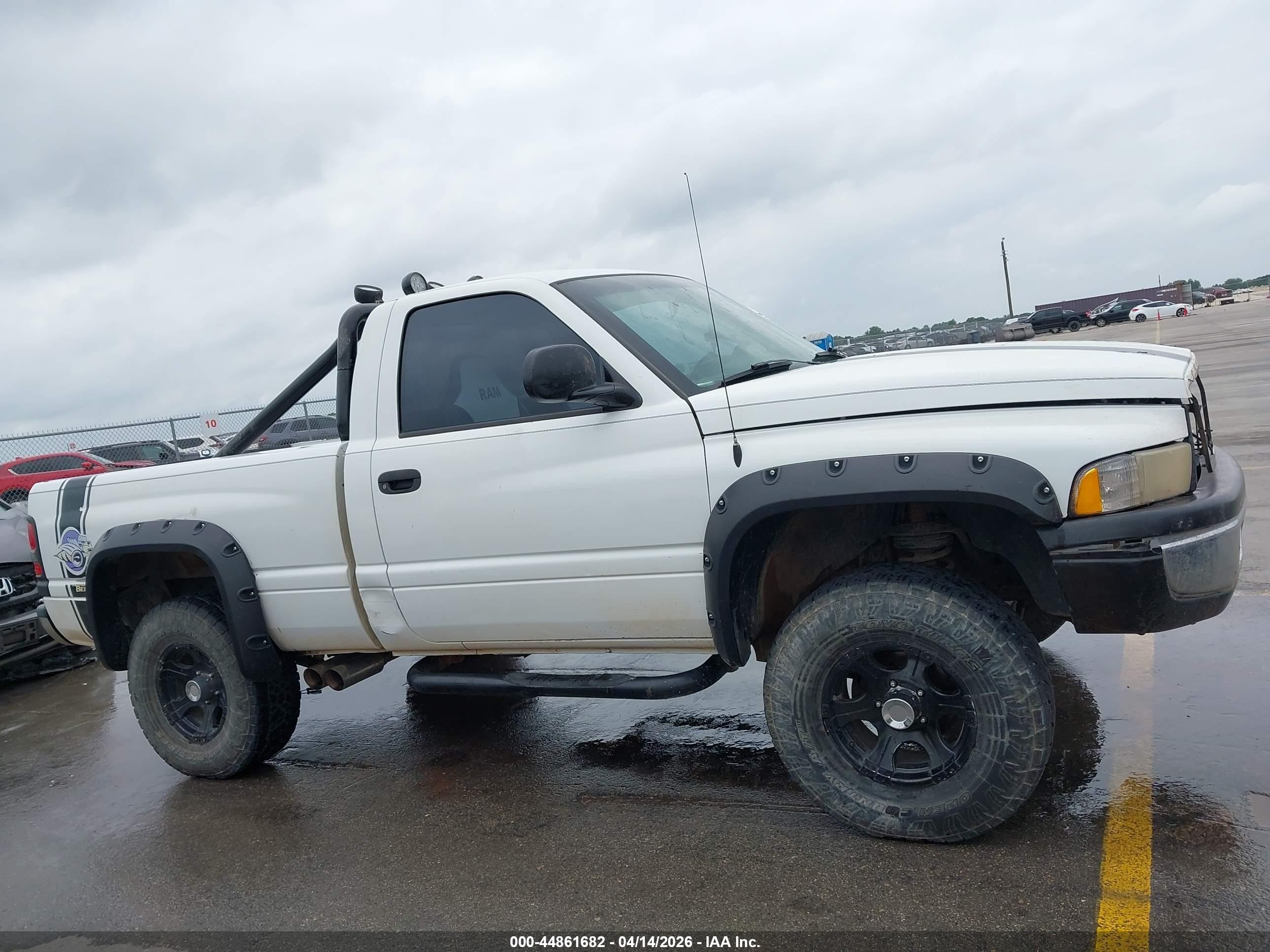 1999 Dodge Ram 1500 St White vin: 1B7HF16Z9XS320574