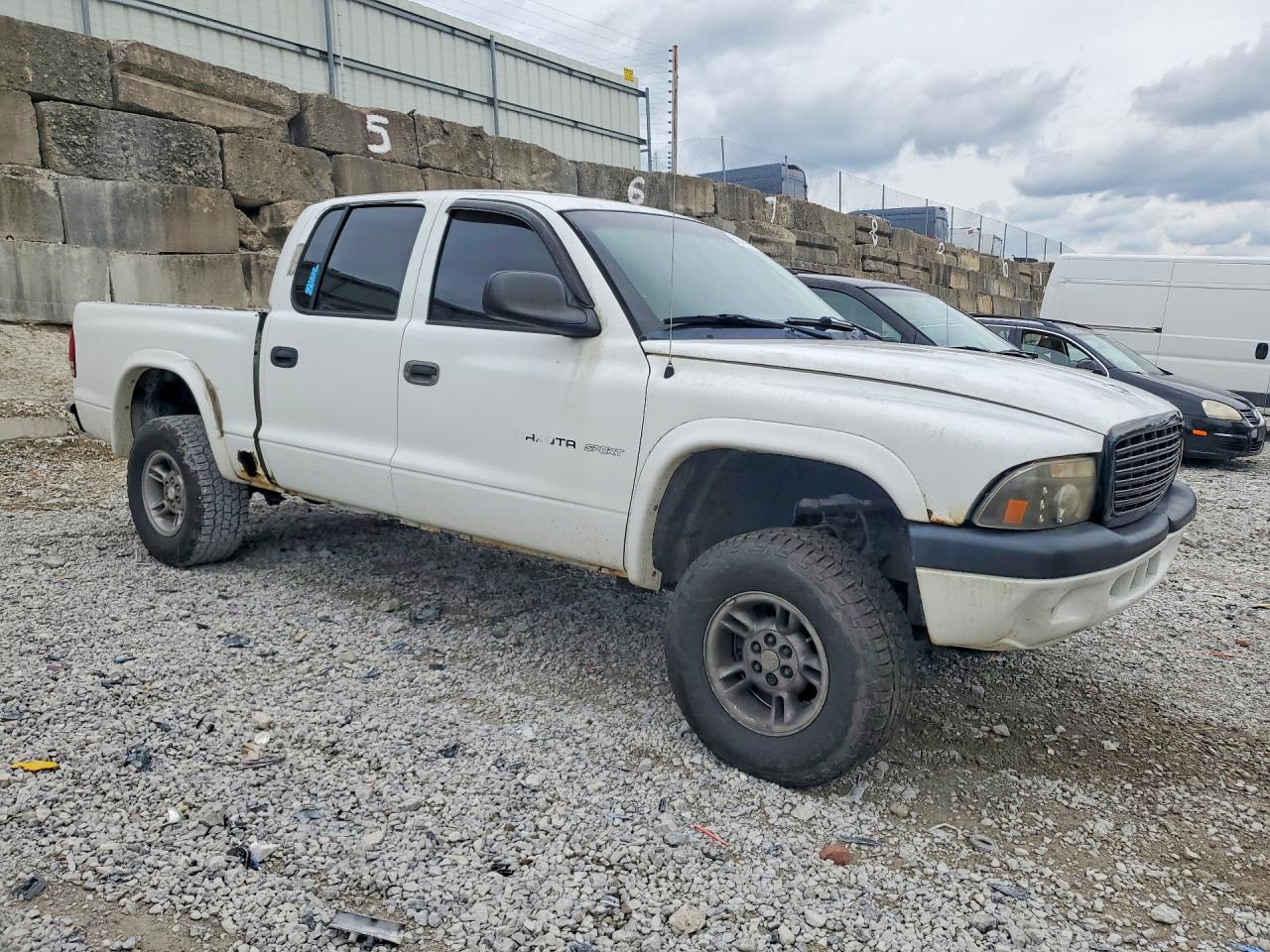 2002 Dodge Dakota Quad Sport White vin: 1B7HG38NX2S702673