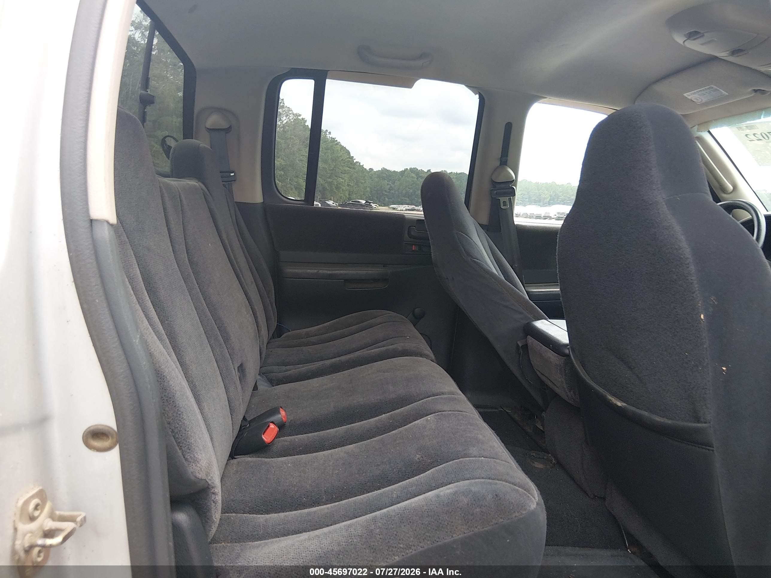 2002 Dodge Dakota Sport Silver vin: 1B7HG38X52S626328