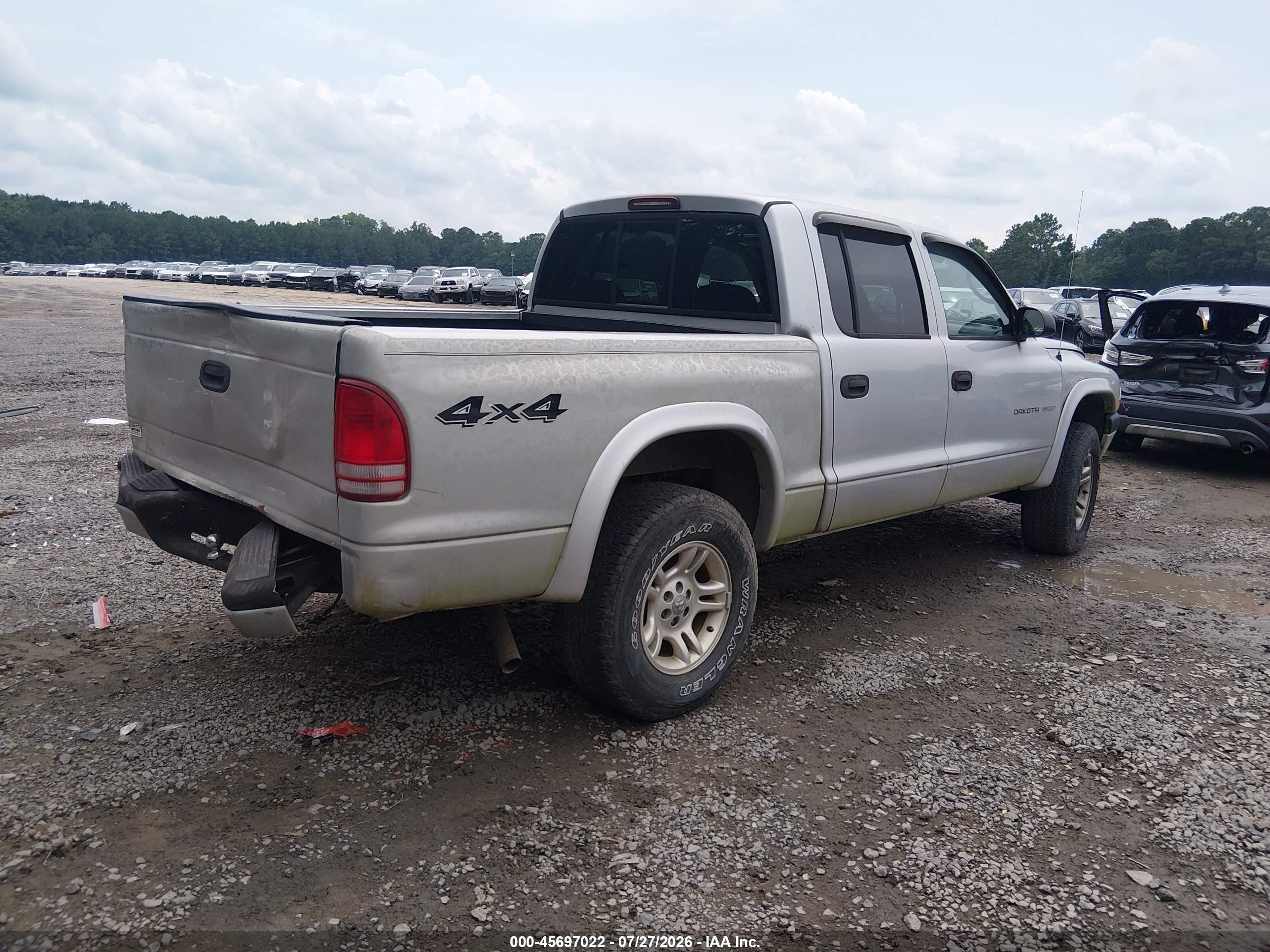 2002 Dodge Dakota Sport Silver vin: 1B7HG38X52S626328