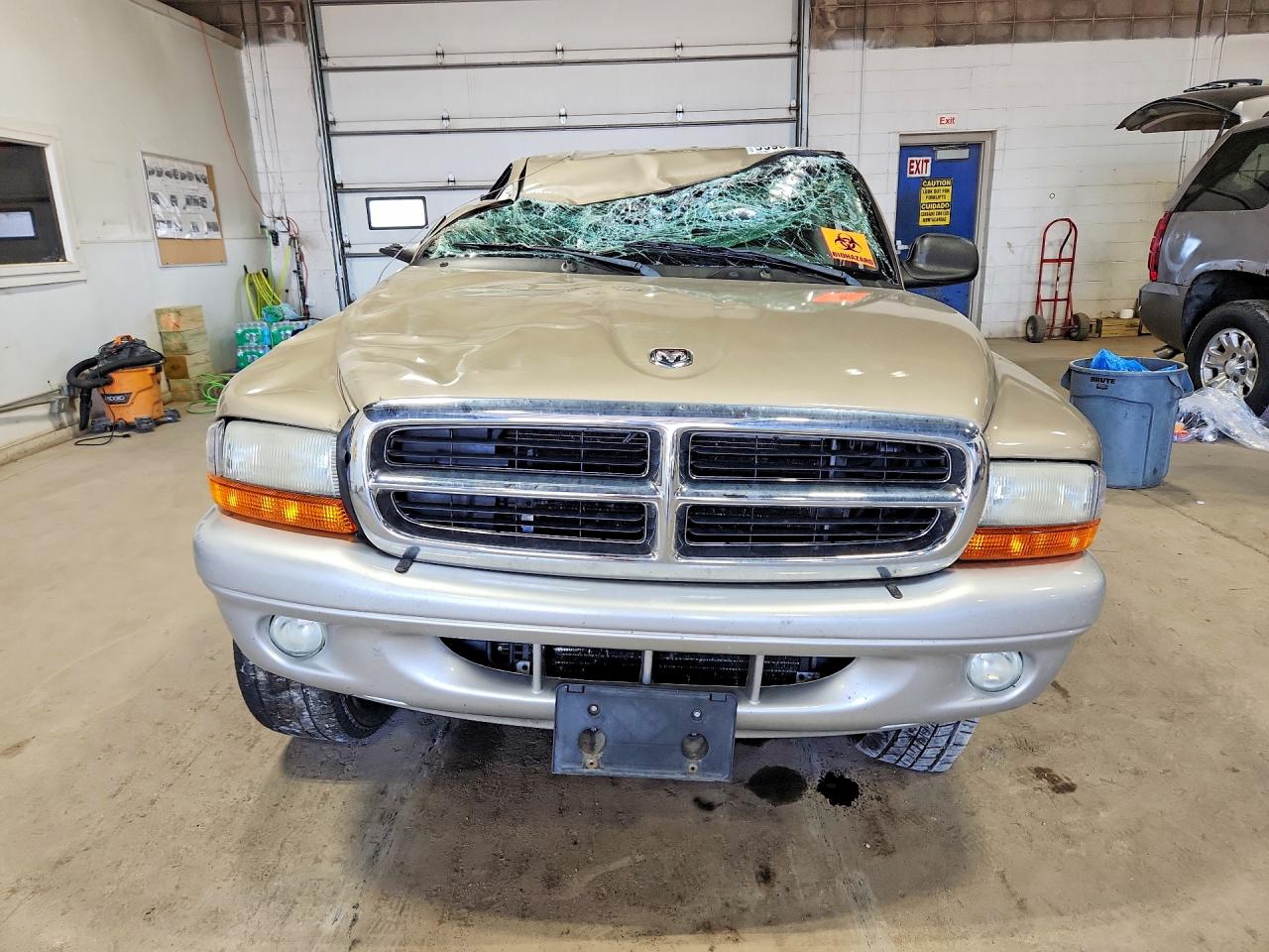 2002 Dodge Dakota Quad Slt Brown vin: 1B7HG48N52S657762