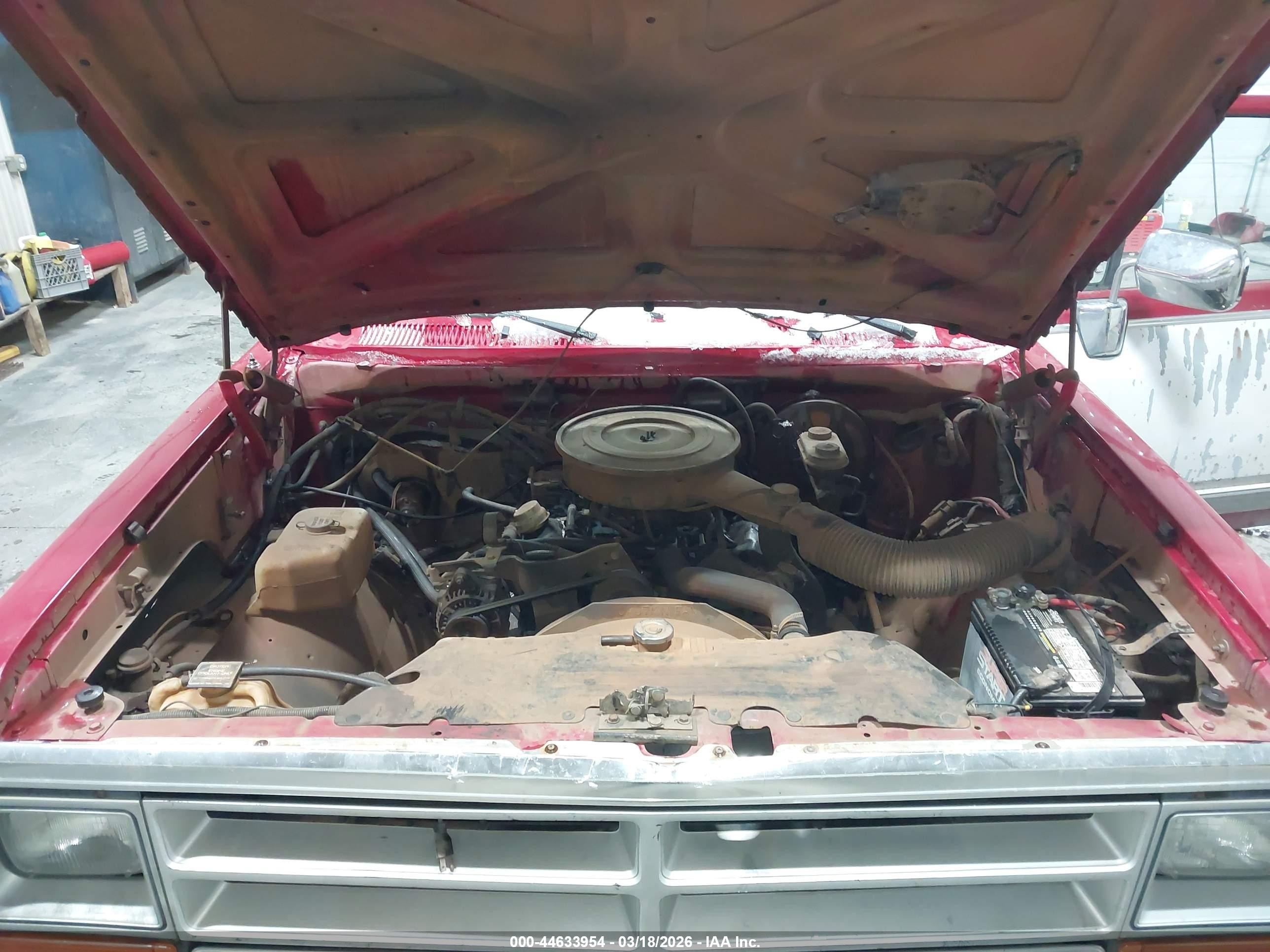 1989 Dodge W-series W100 Red vin: 1B7HM06Y1KS196963