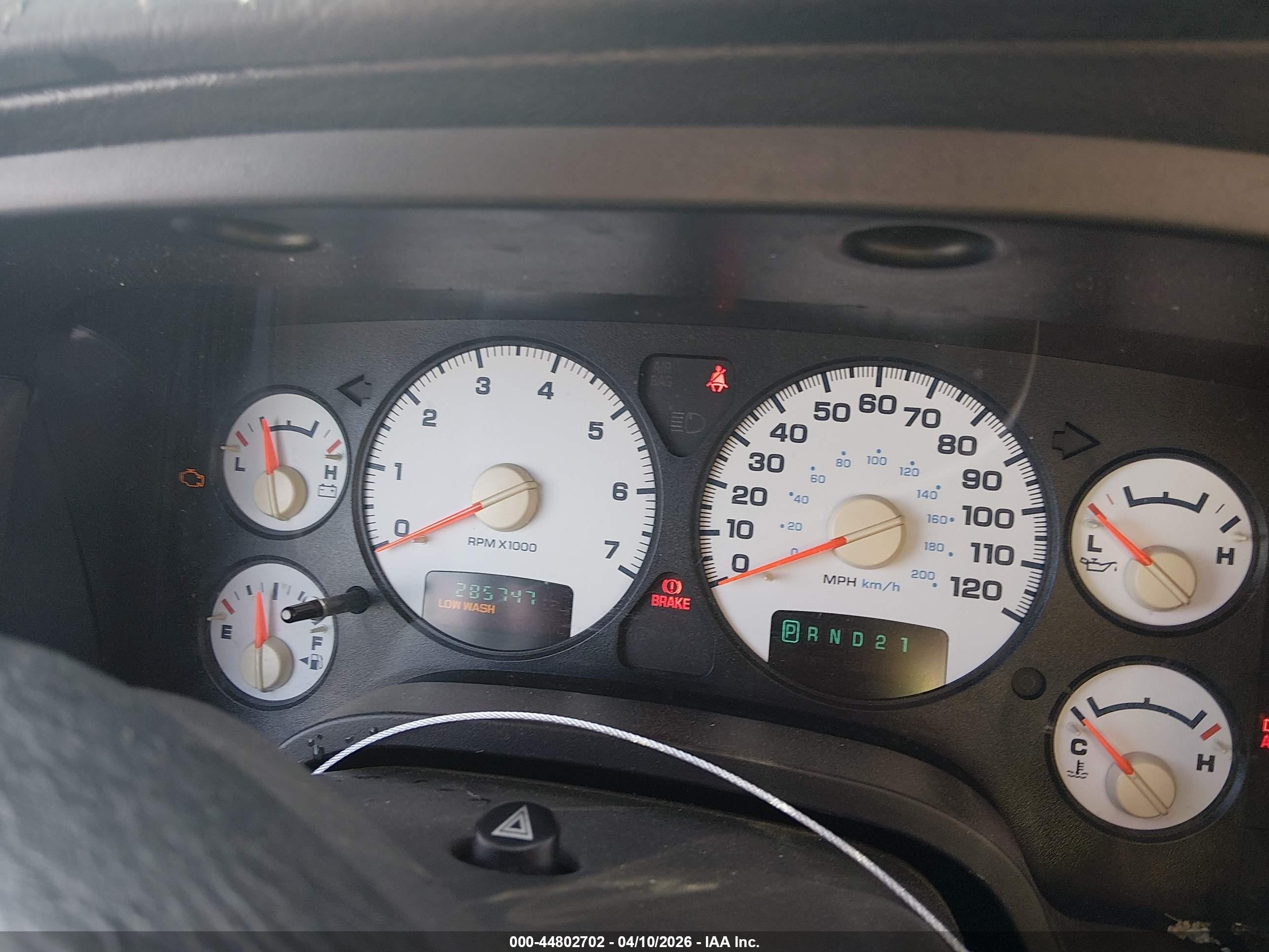 2002 Dodge Ram 1500 St Белый vin: 1B7HU18Z52J115271