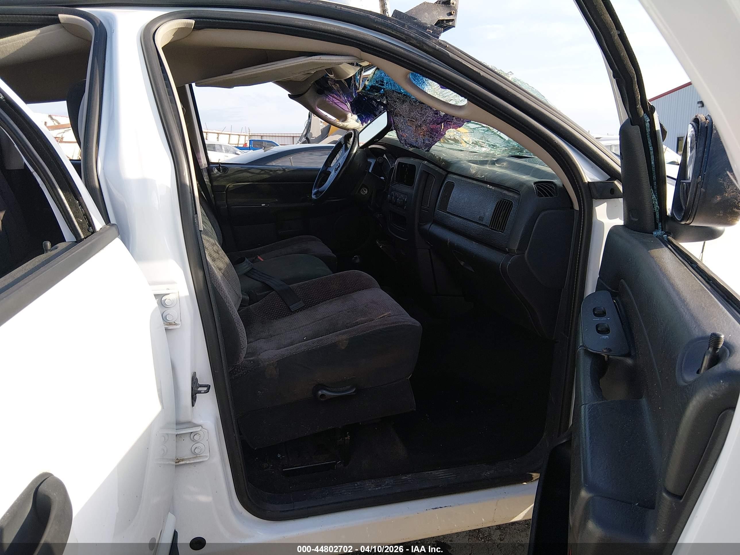 2002 Dodge Ram 1500 St Белый vin: 1B7HU18Z52J115271
