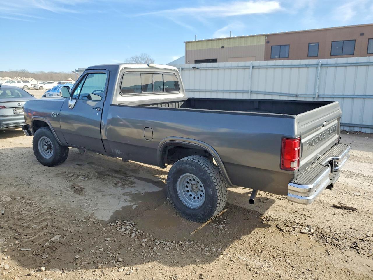 1987 Dodge W-series W100 Gray vin: 1B7HW04T4HS421967