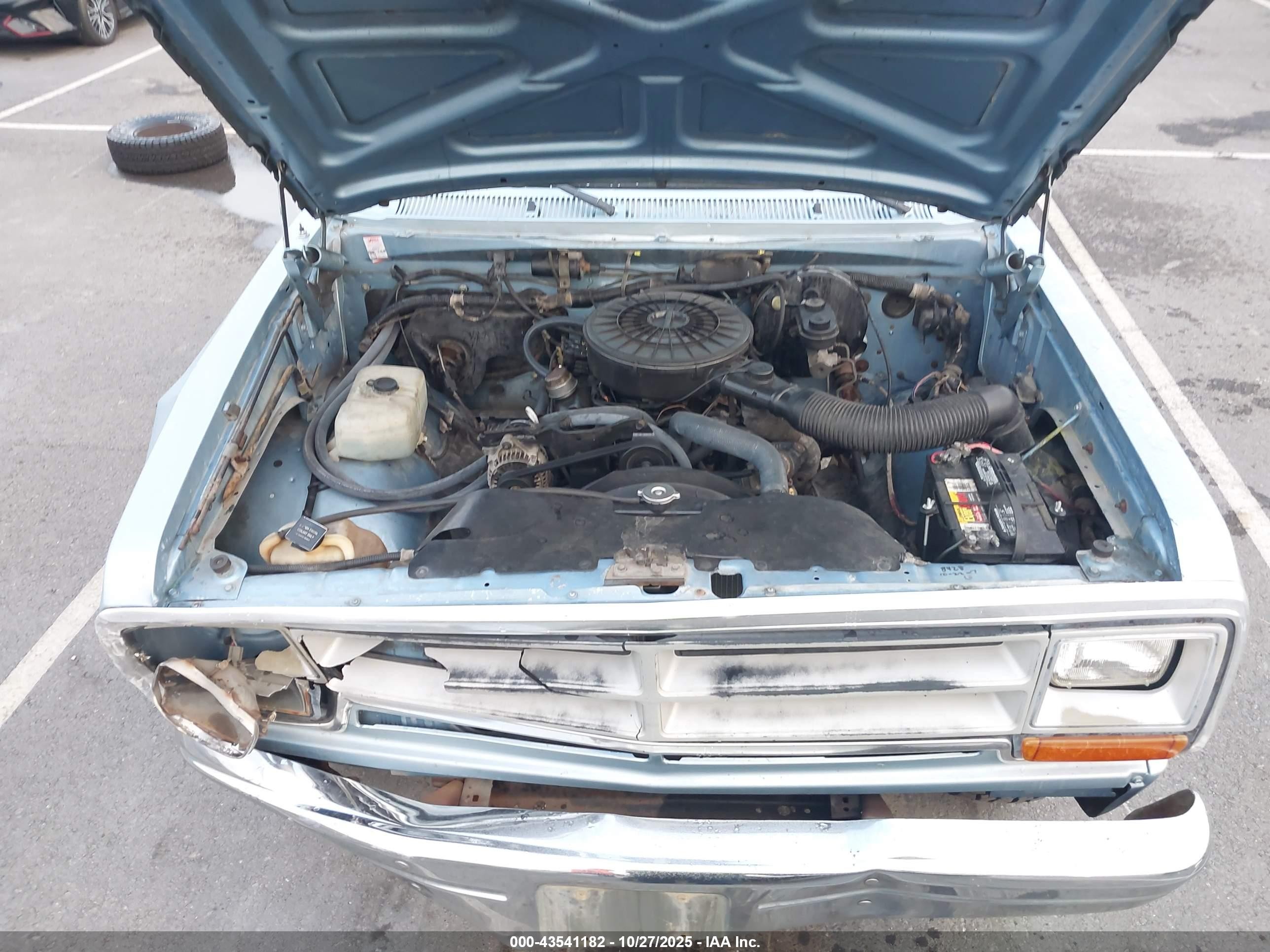 1988 Dodge W-series W100 Light Blue vin: 1B7HW04Y4JS649002