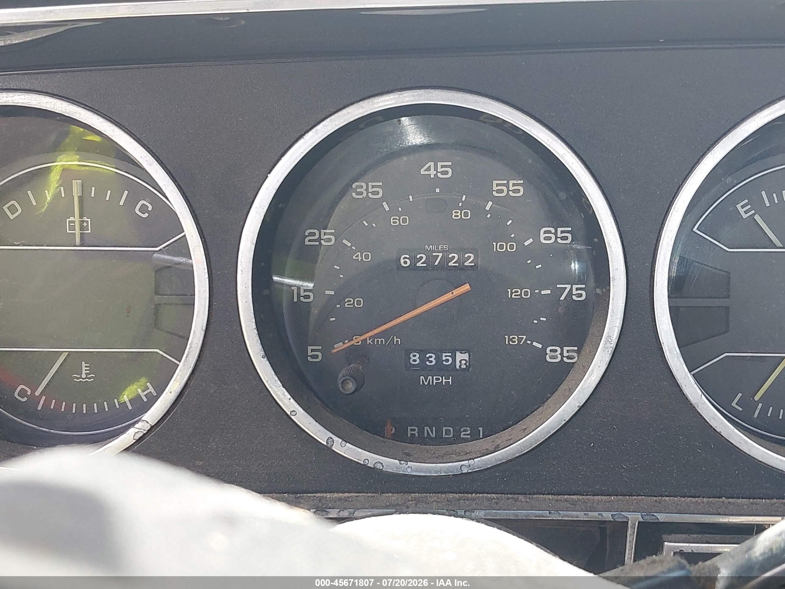 1984 Dodge W-series W150 White vin: 1B7HW14W0ES207117