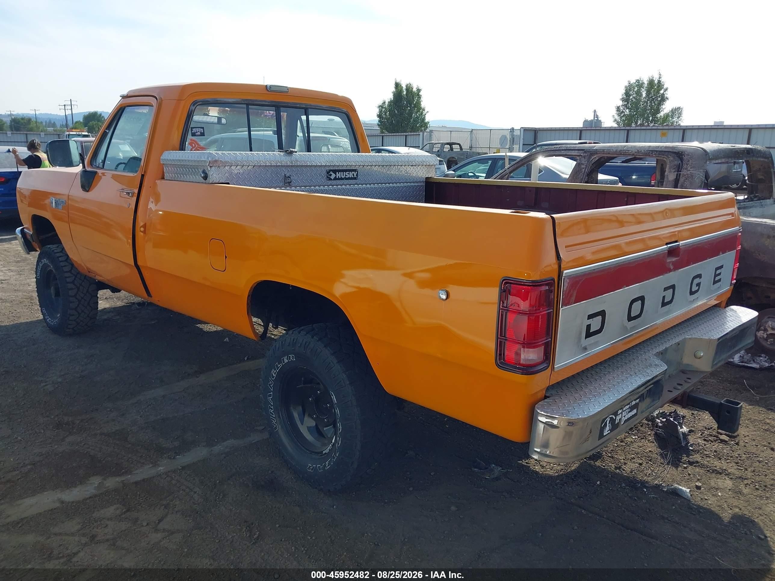 1988 Dodge W-series W150 Orange vin: 1B7HW14W0JS789973
