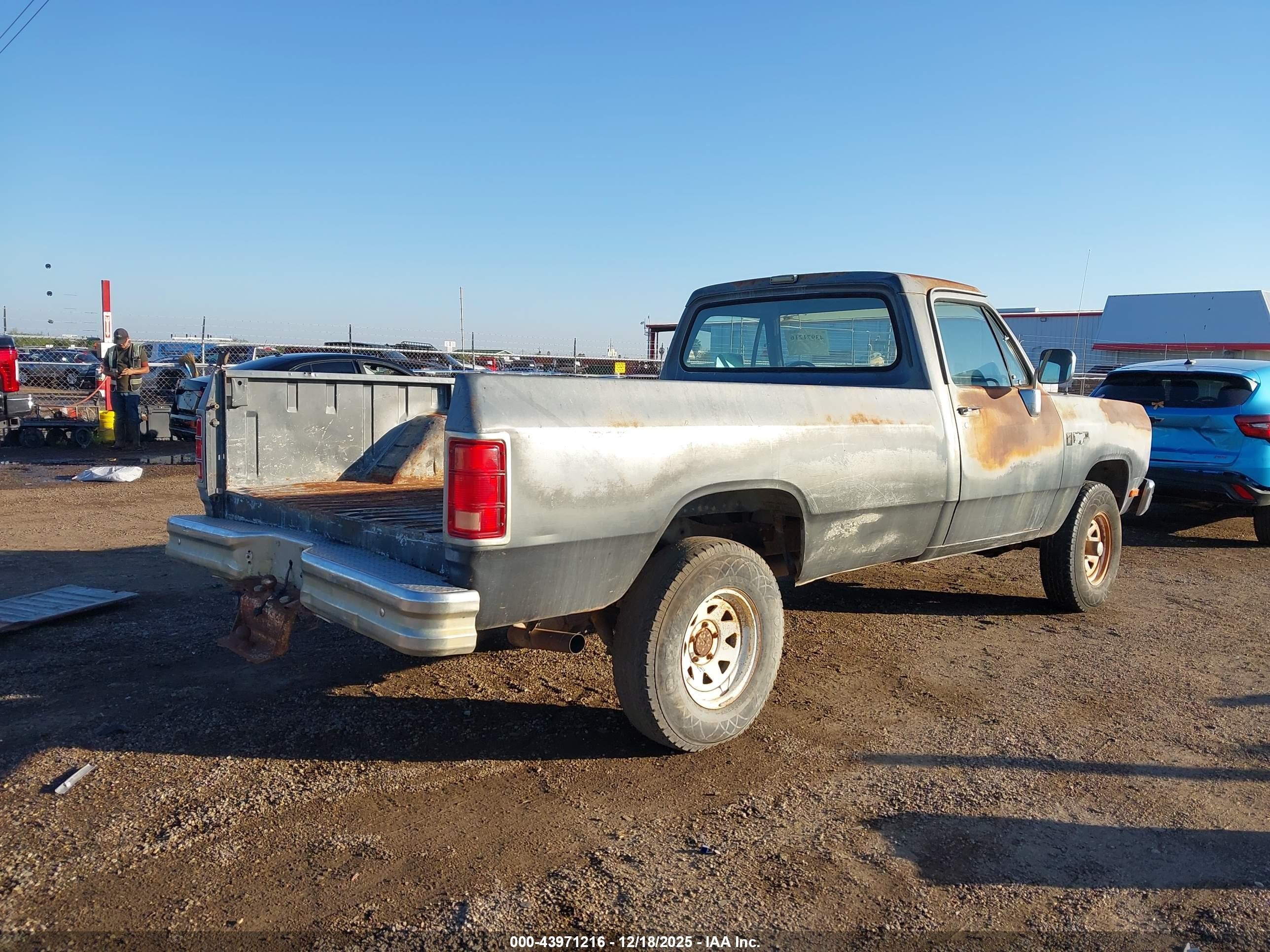 1988 Dodge W-series W150 Серый vin: 1B7HW14Y1JS763125