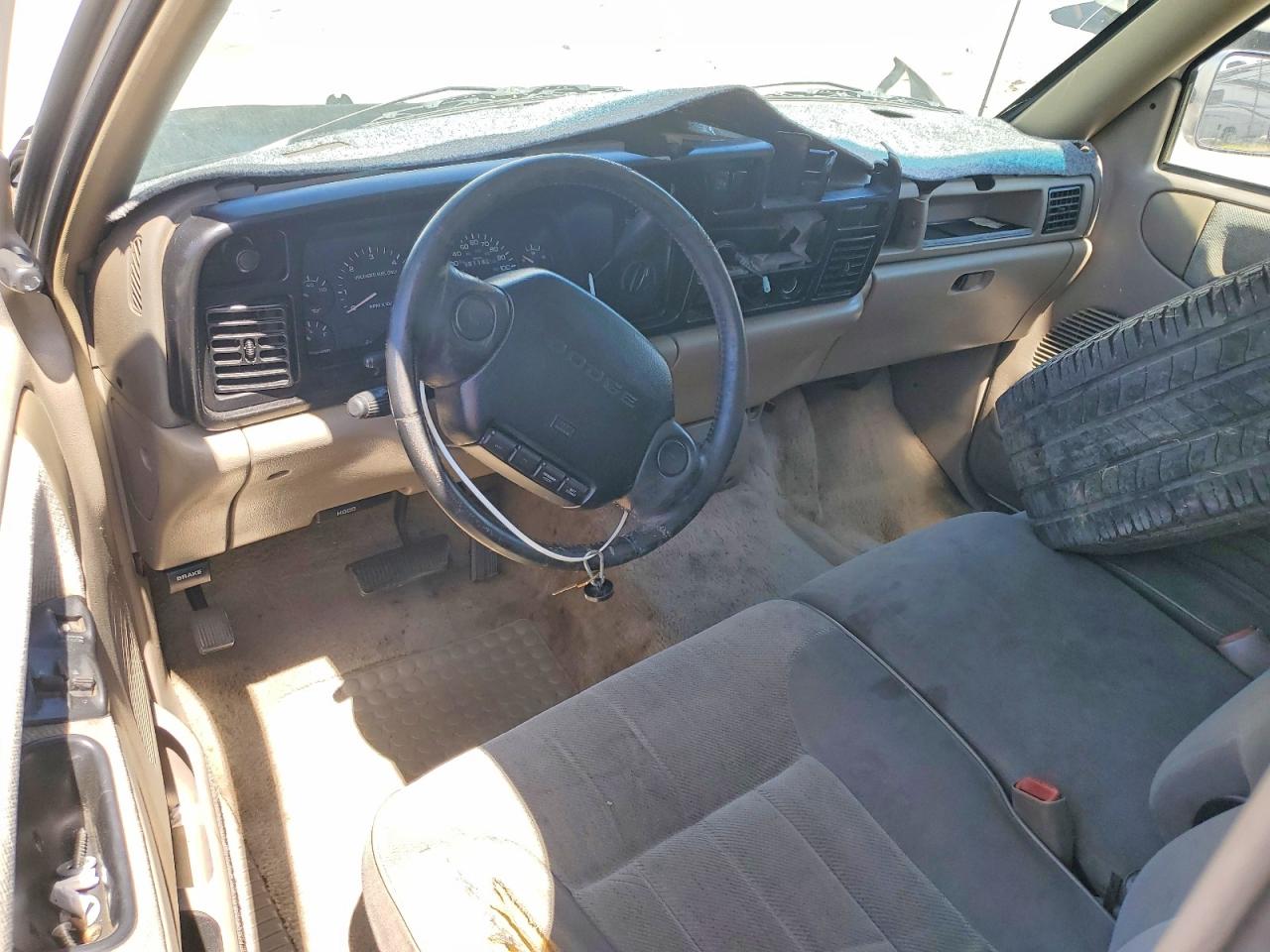 1995 Dodge Ram 2500 White vin: 1B7JC26Z9SS199411