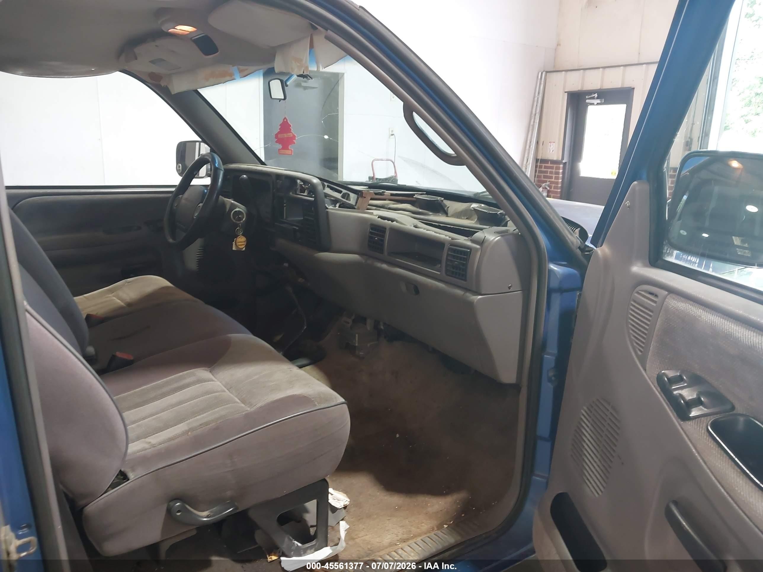 1995 Dodge Ram 2500 Синий vin: 1B7JF26Z0SS331592