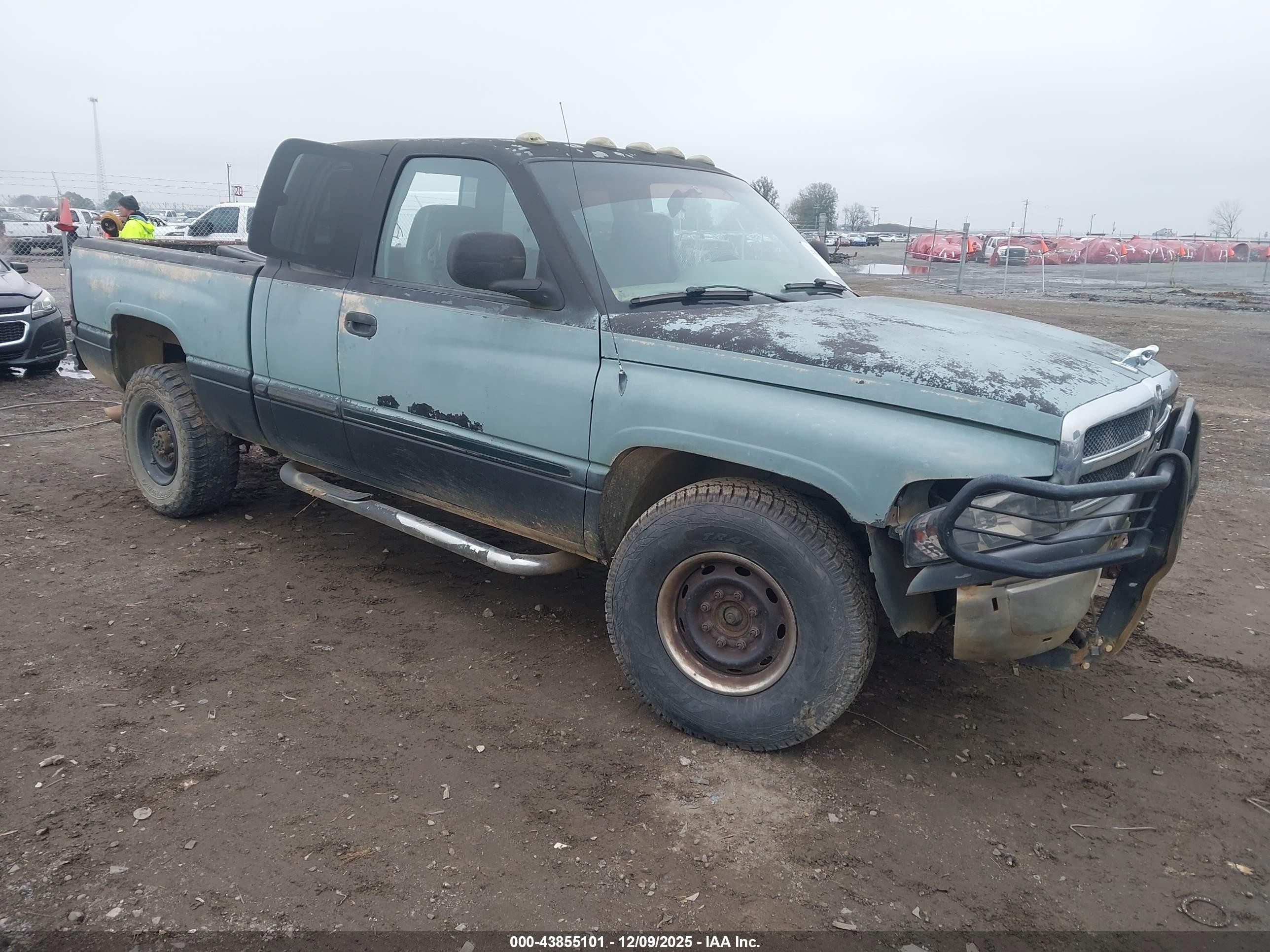 1B7KC23601J288125