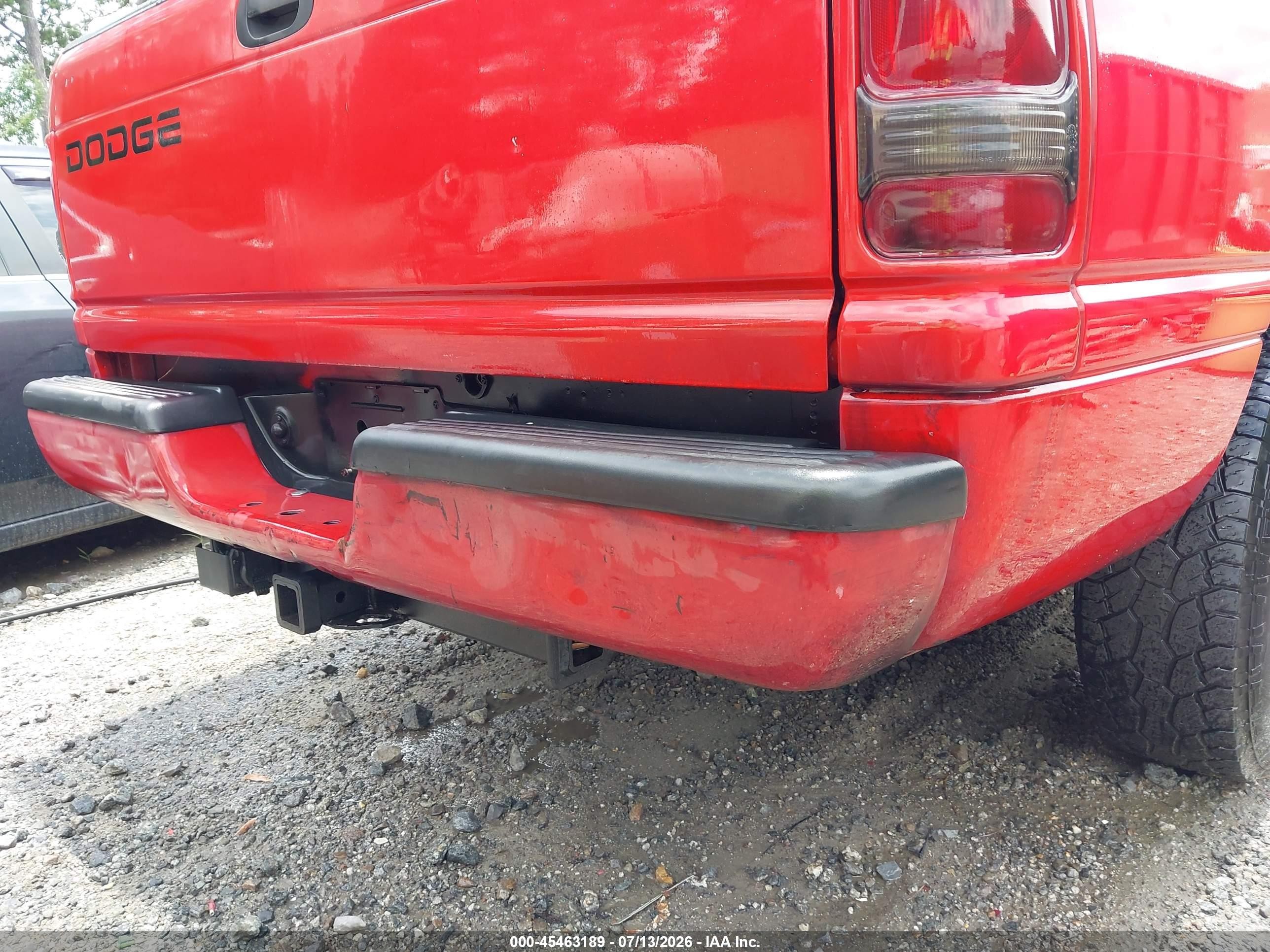 2001 Dodge Ram 2500 St Красный vin: 1B7KC23611J535023