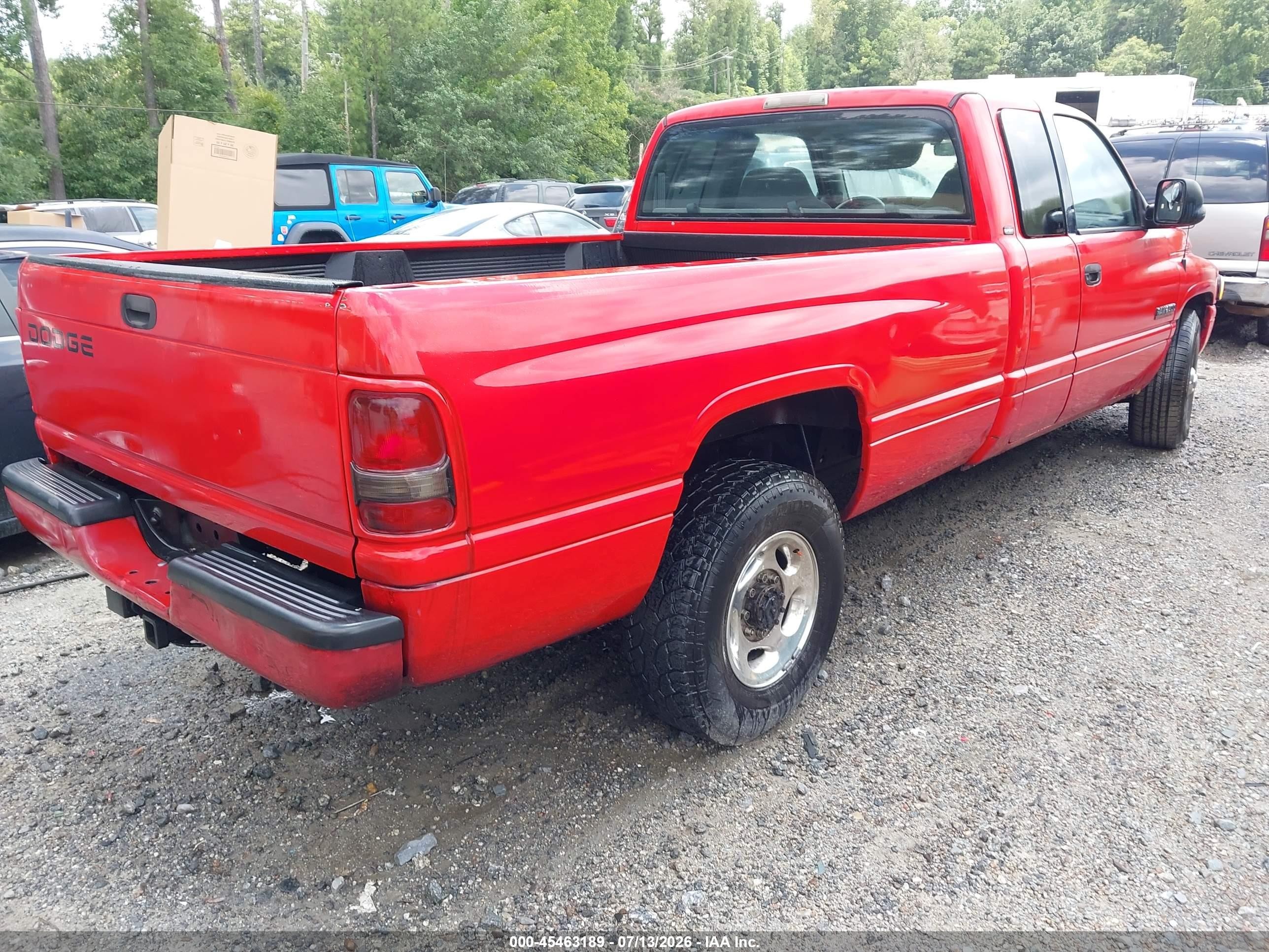 2001 Dodge Ram 2500 St Красный vin: 1B7KC23611J535023