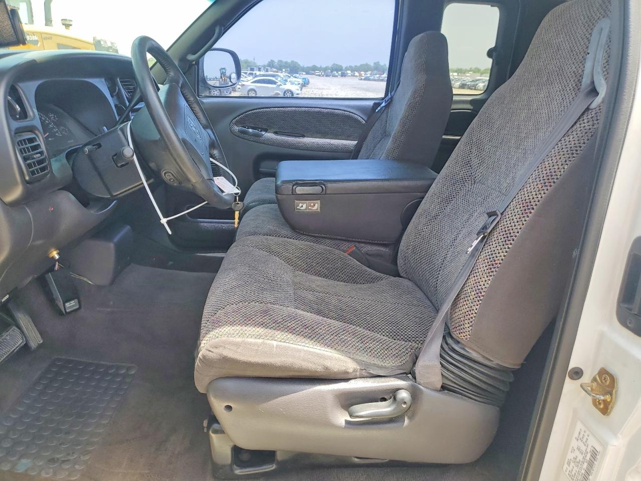 1999 Dodge Ram 2500 White vin: 1B7KC2361XJ534883