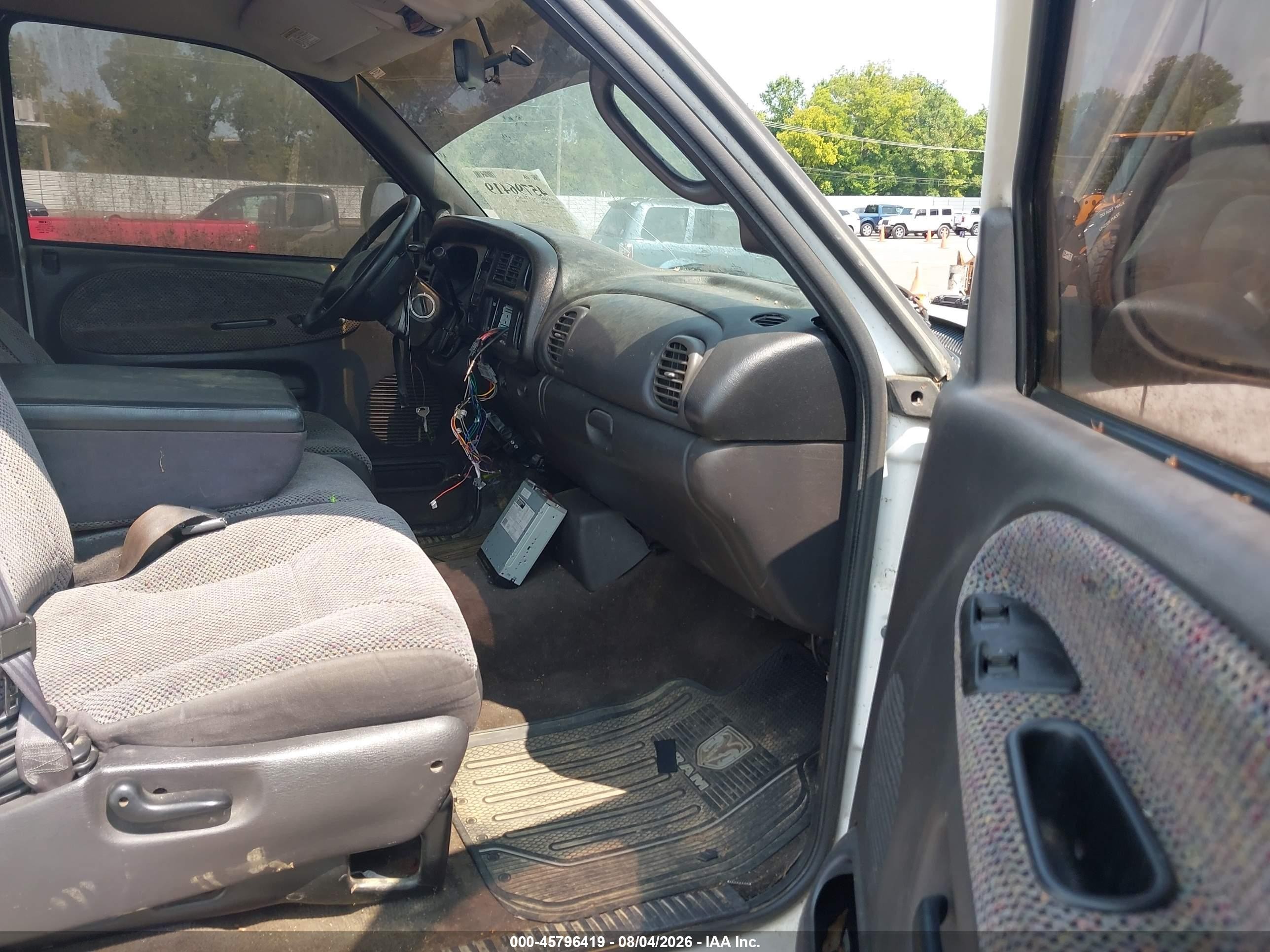 2001 Dodge Ram 2500 St White vin: 1B7KC23651J195200