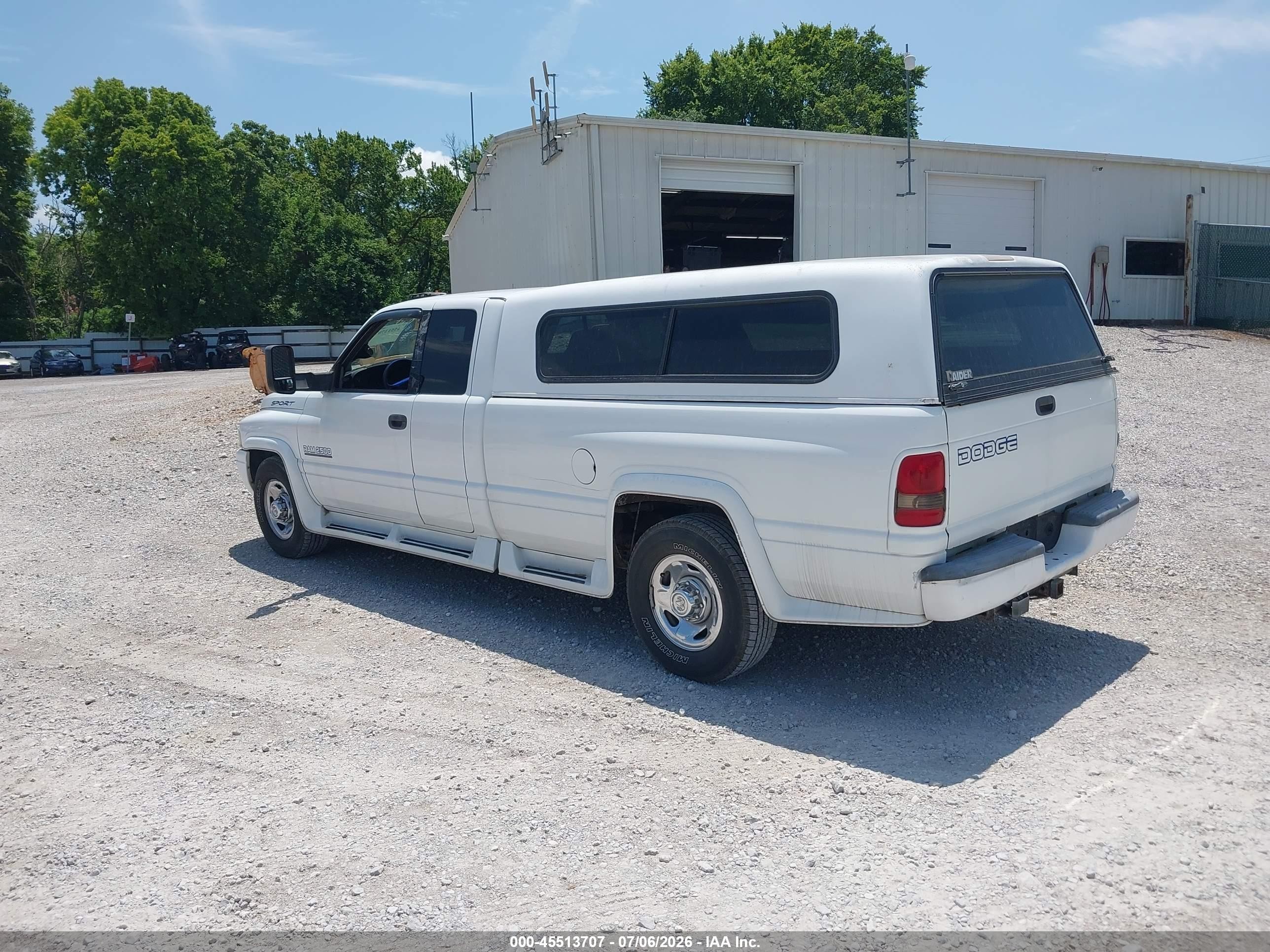 1999 Dodge Ram 2500 St White vin: 1B7KC2367XJ560064