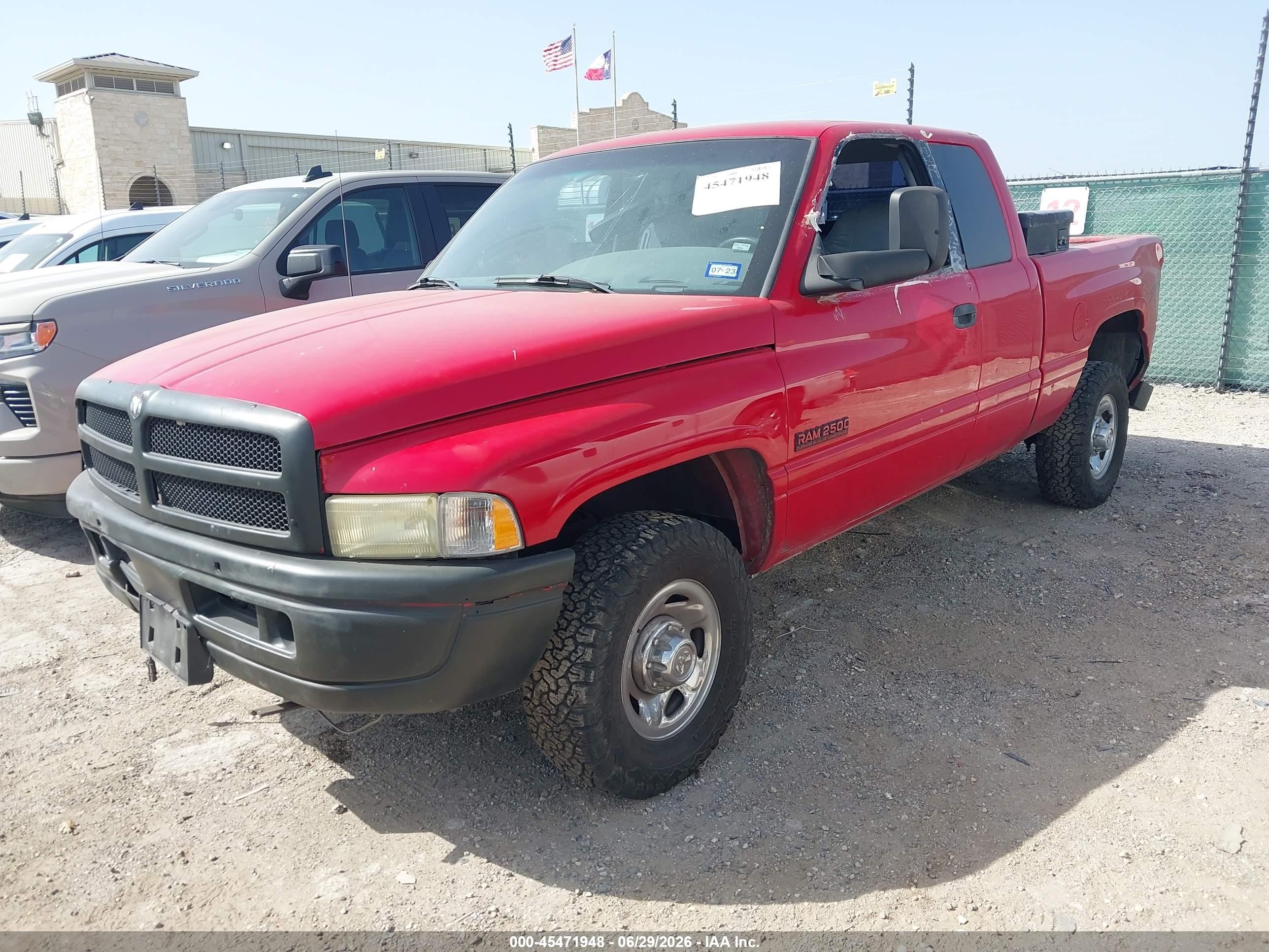 1998 Dodge Ram 2500 St Red vin: 1B7KC2368WJ256272
