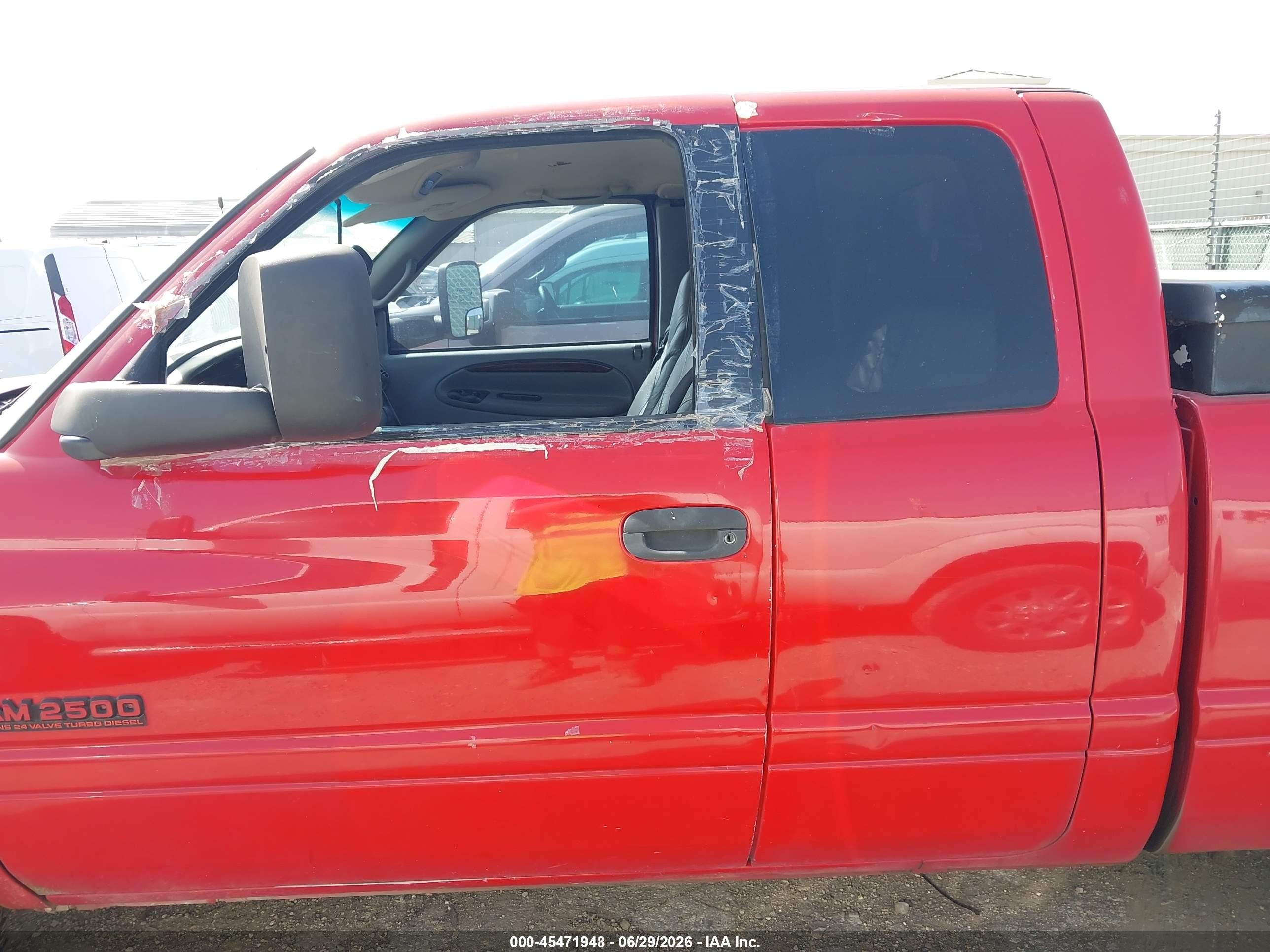 1998 Dodge Ram 2500 St Red vin: 1B7KC2368WJ256272