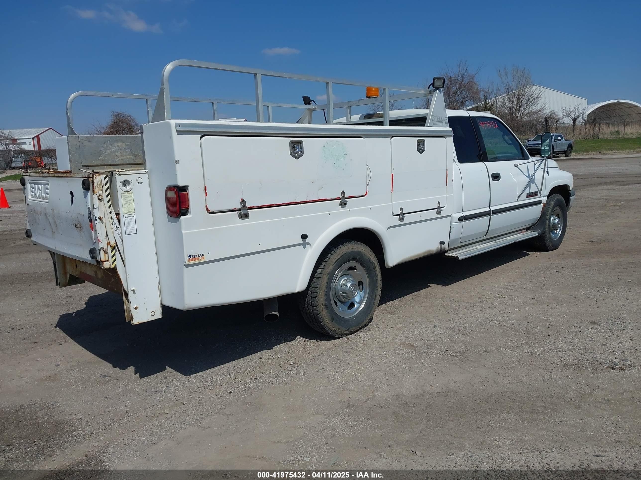 1999 Dodge Ram 2500 St White vin: 1B7KC2368XJ544410