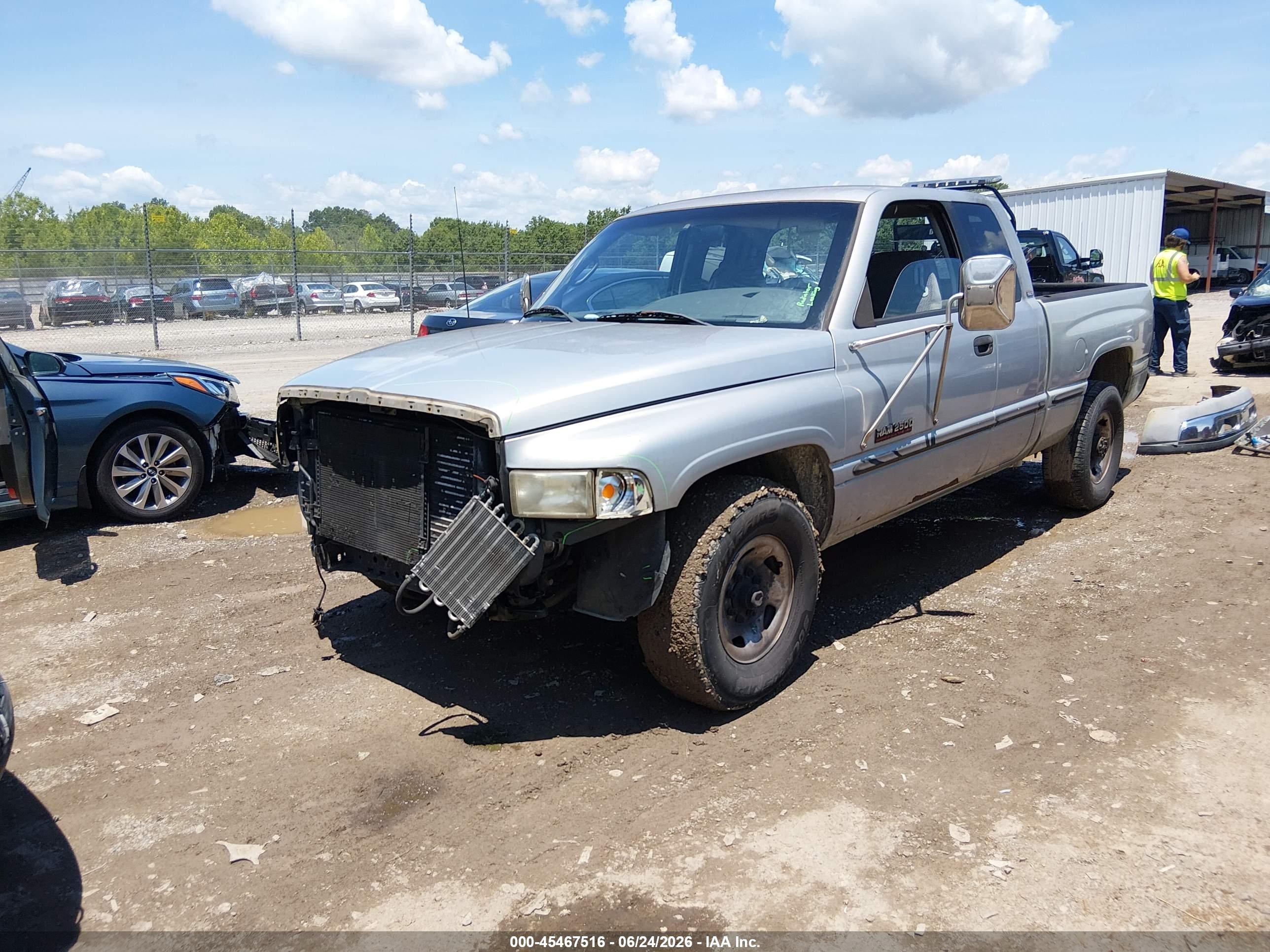 1998 Dodge Ram 2500 St Silver vin: 1B7KC2369WJ203161