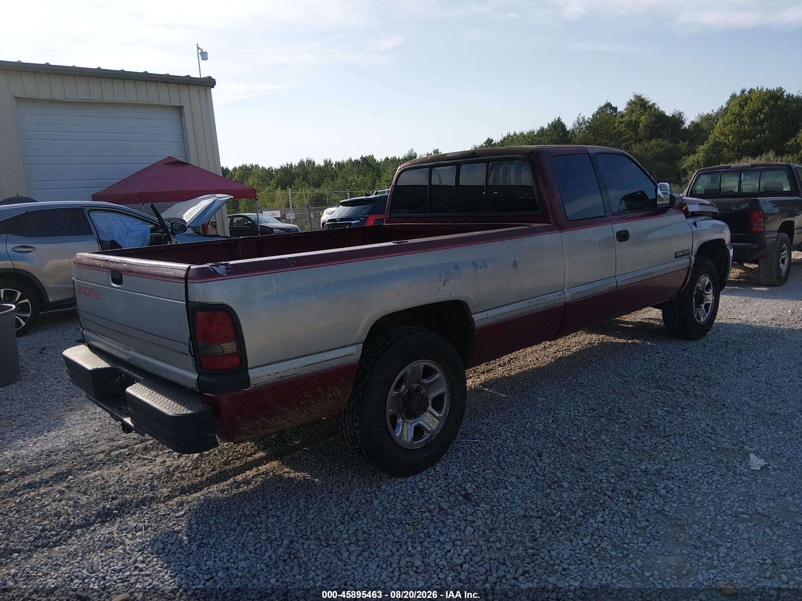 1996 Dodge Ram 2500   Red vin: 1B7KC23C6TJ168287