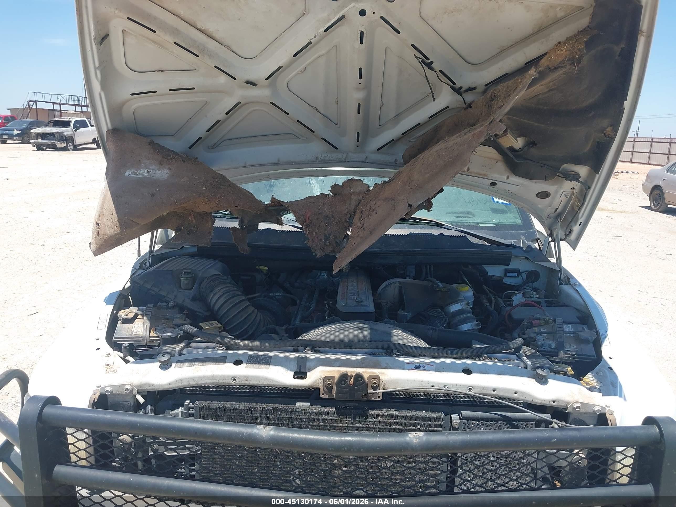 1998 Dodge Ram 2500 St Белый vin: 1B7KC23D8WJ147244