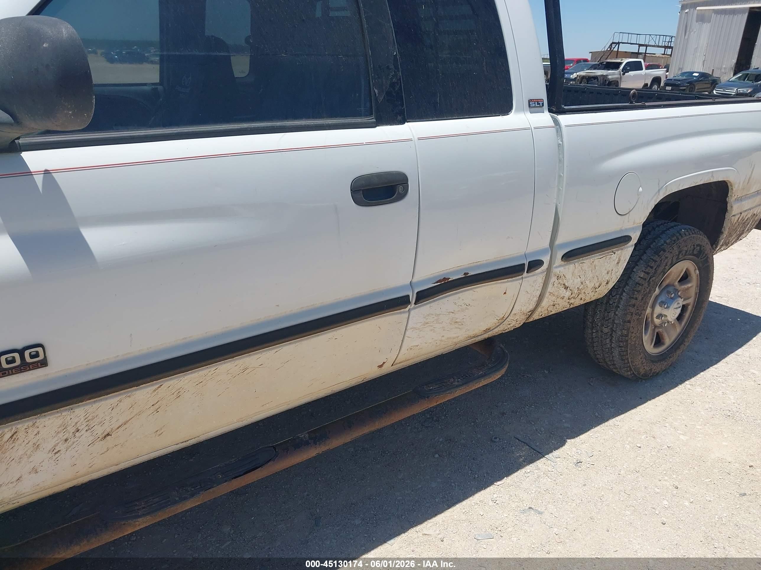 1998 Dodge Ram 2500 St Белый vin: 1B7KC23D8WJ147244