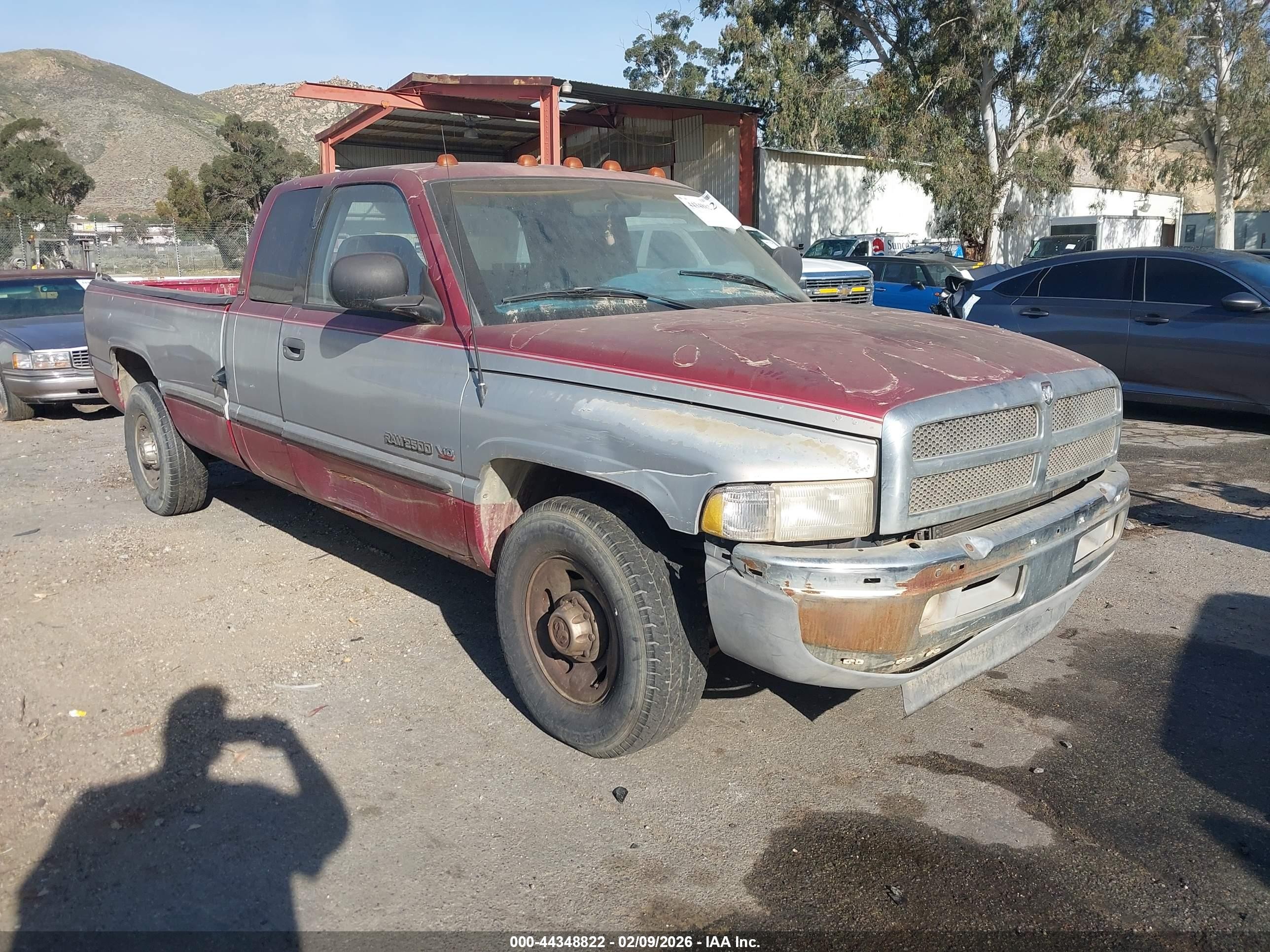 1B7KC23W0WJ199632