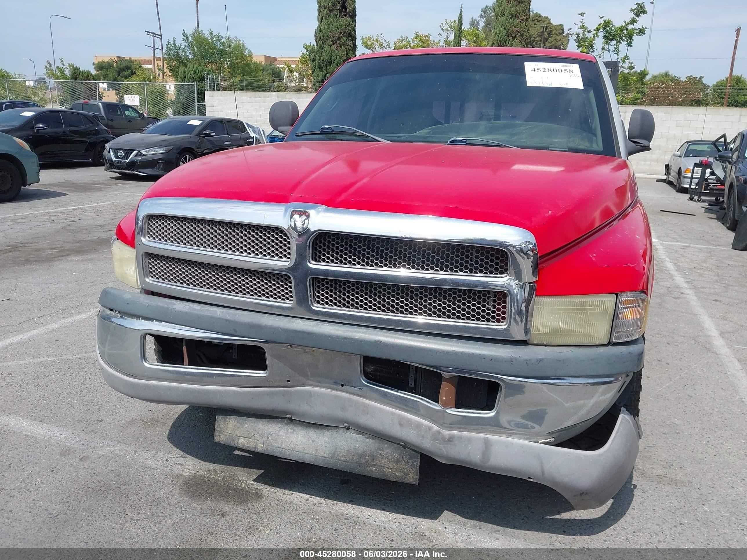 2000 Dodge Ram 2500 St Red vin: 1B7KC23W5YJ129031